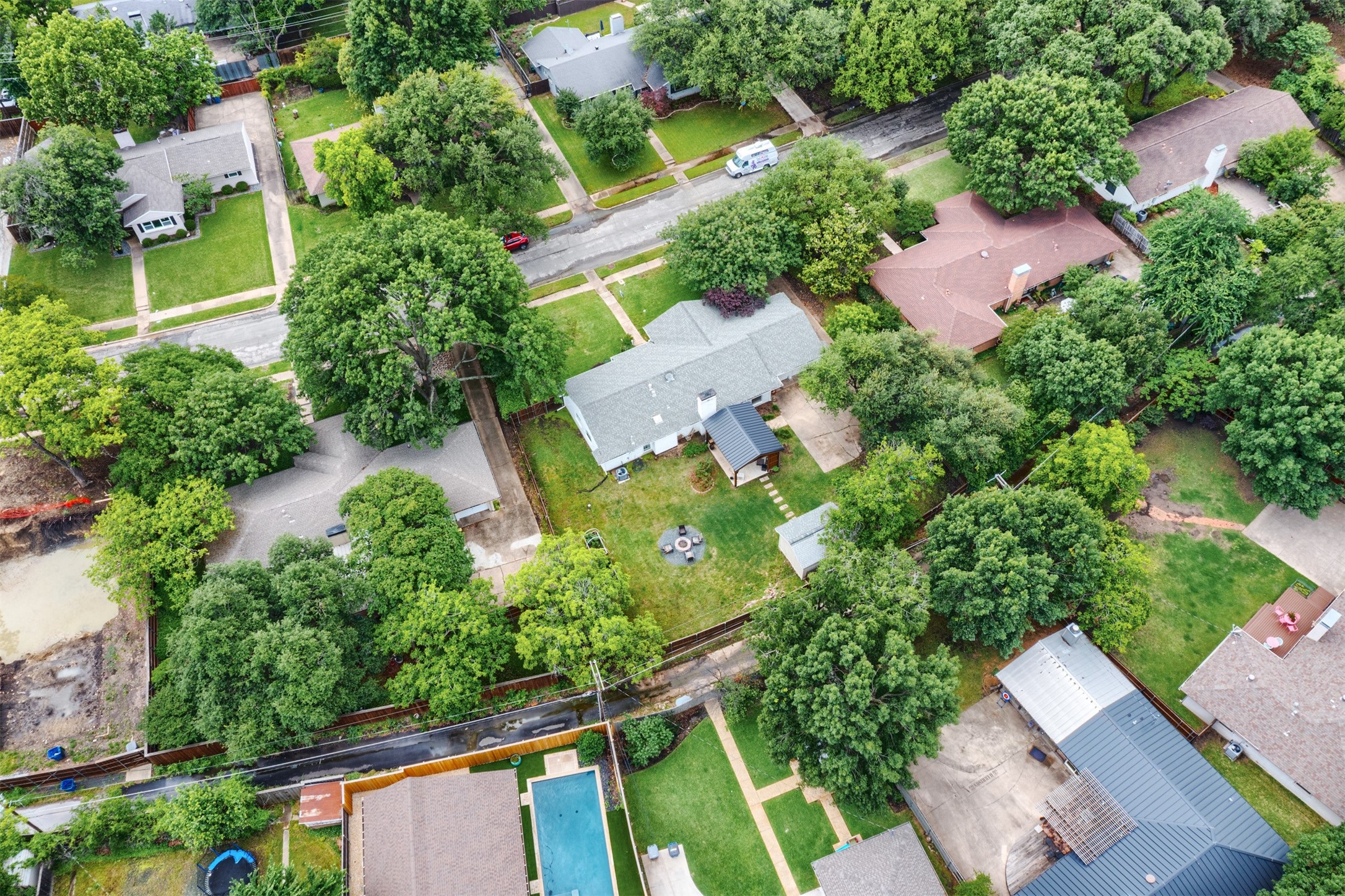 3559 Warick Drive