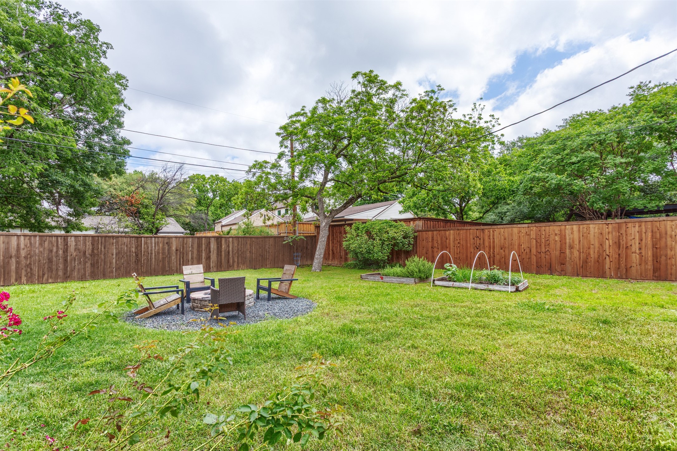 3559 Warick Drive