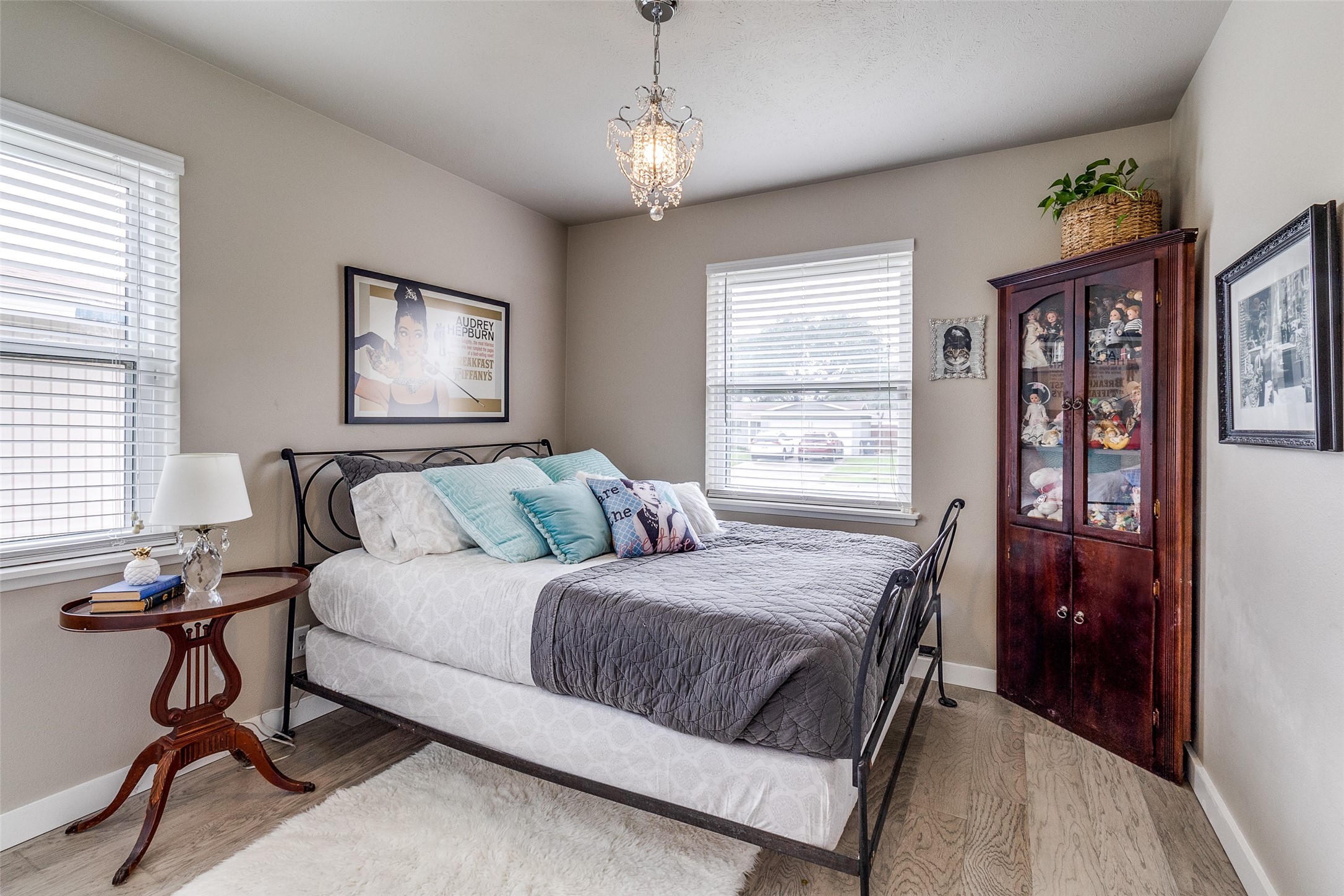 8554 Strathmore Drive