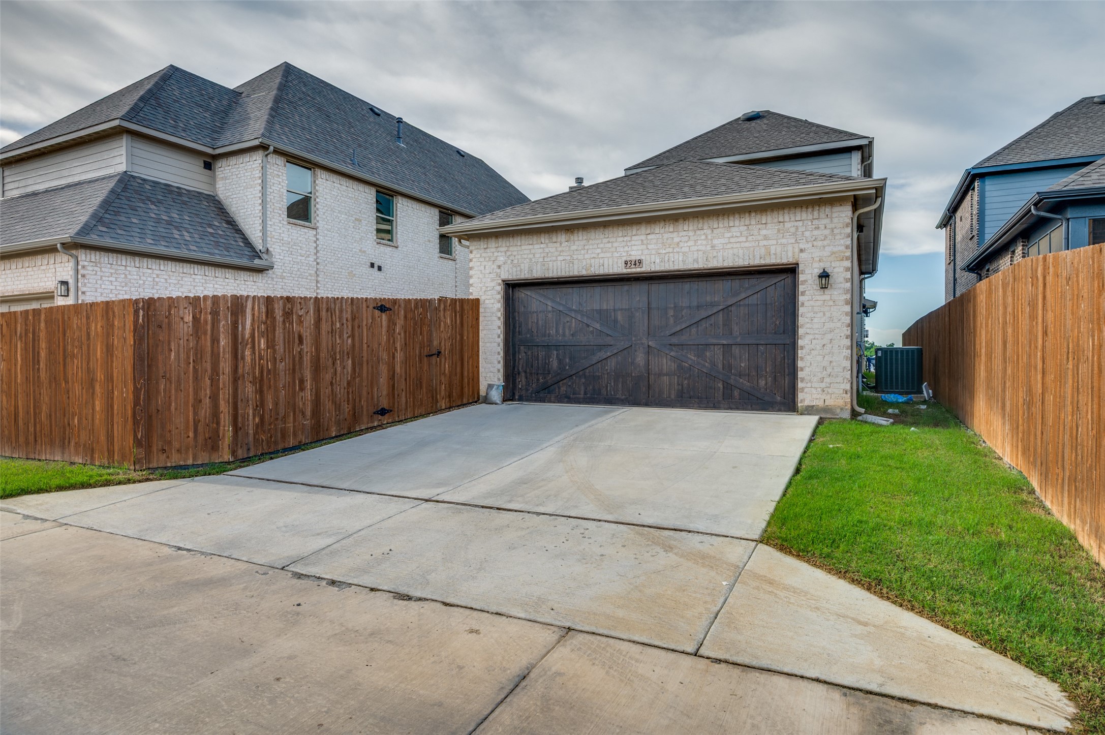 9349 Loggerhead Way