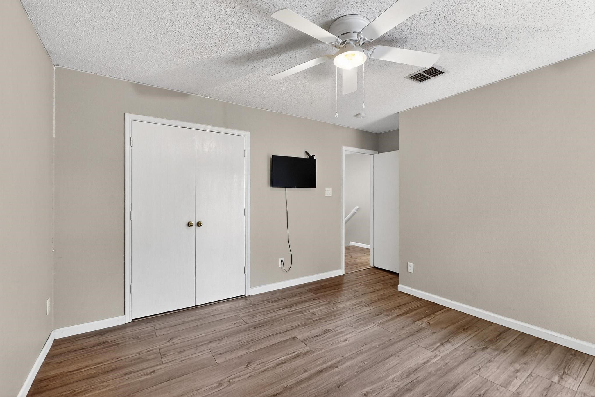 1803 Spinnaker Way