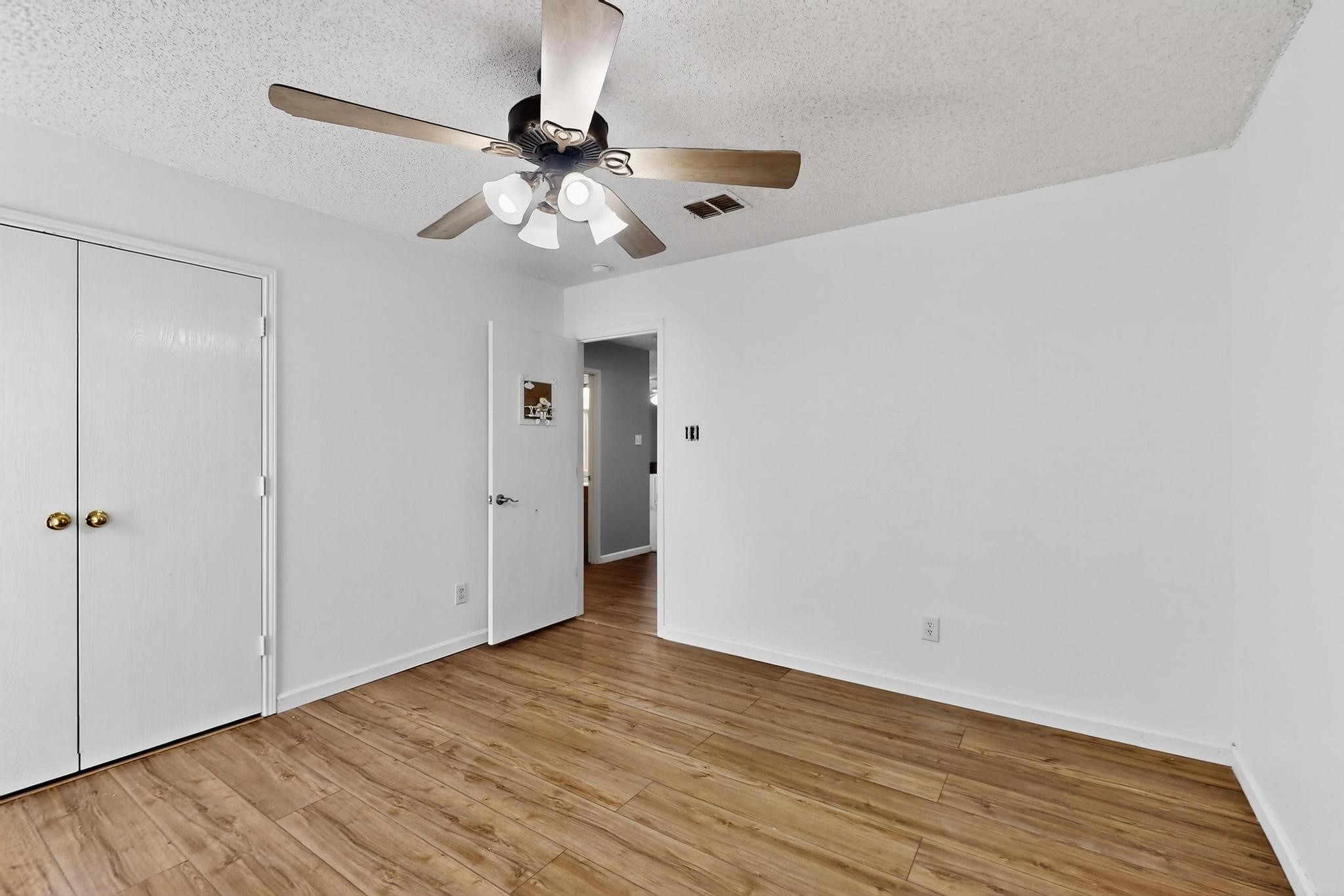 1803 Spinnaker Way