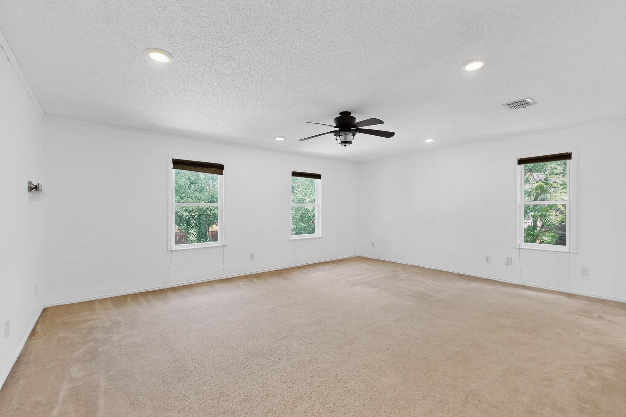 1803 Spinnaker Way