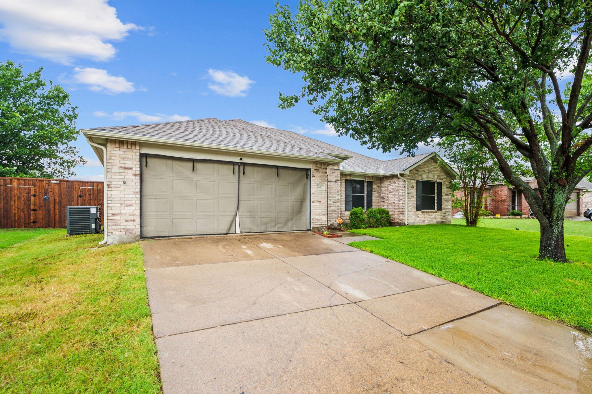 613 Pickwick Lane