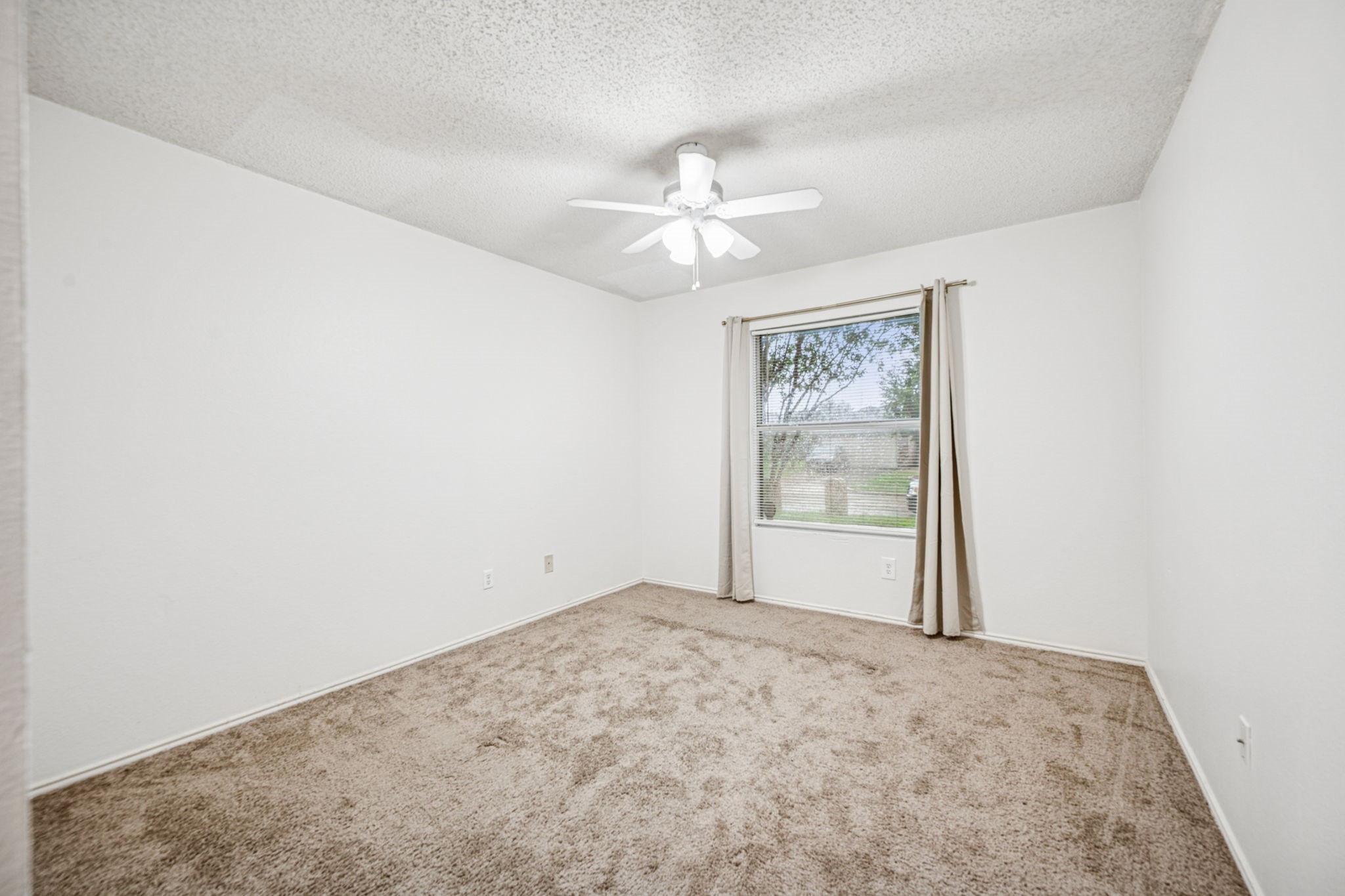 613 Pickwick Lane