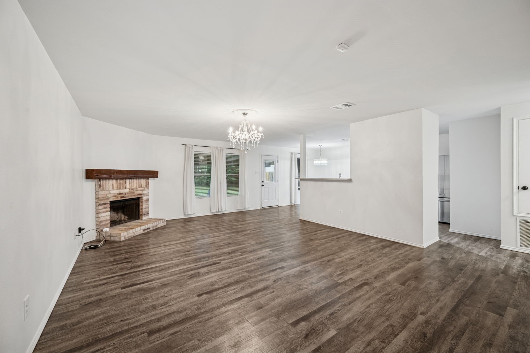 613 Pickwick Lane