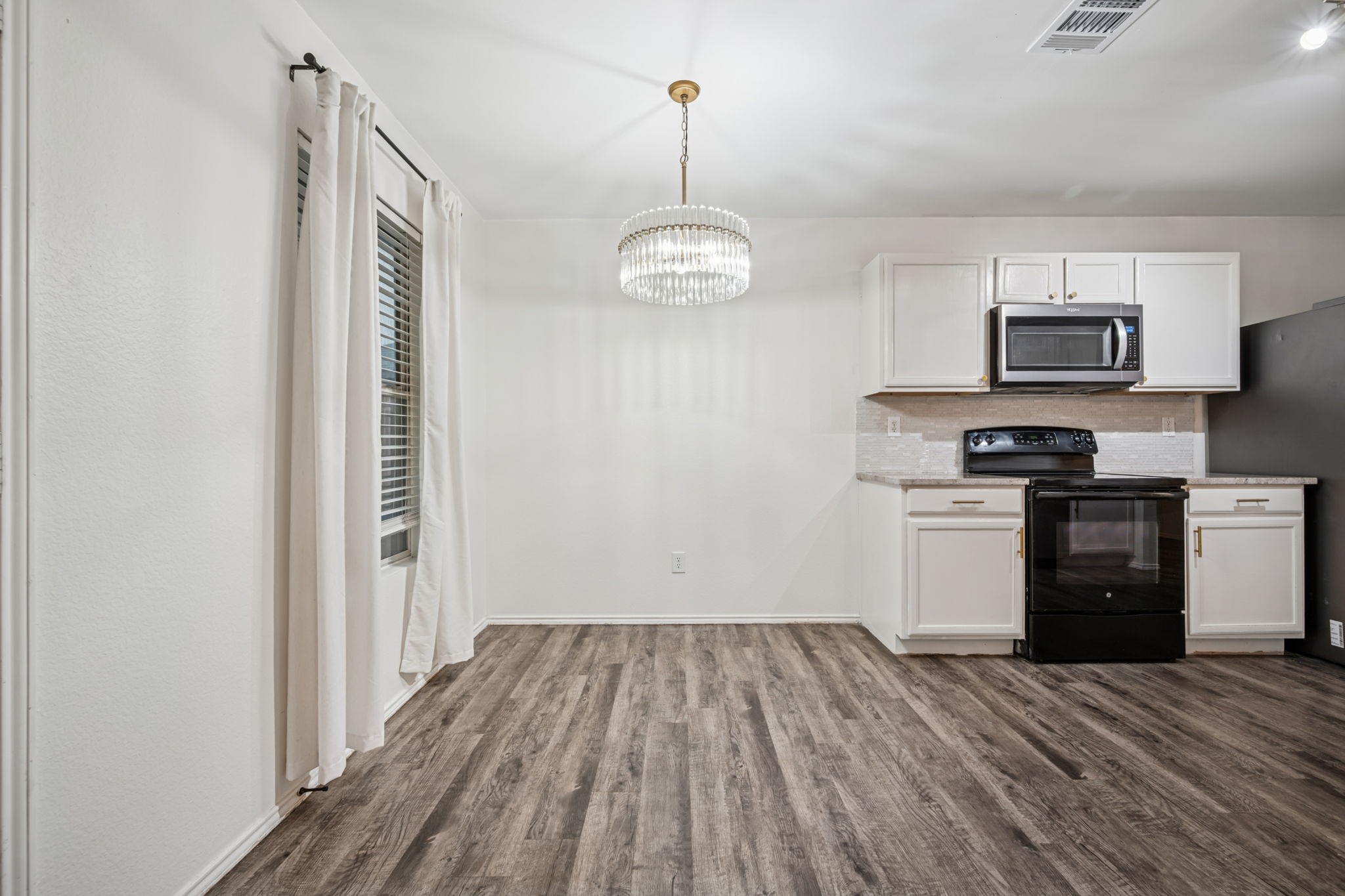 613 Pickwick Lane