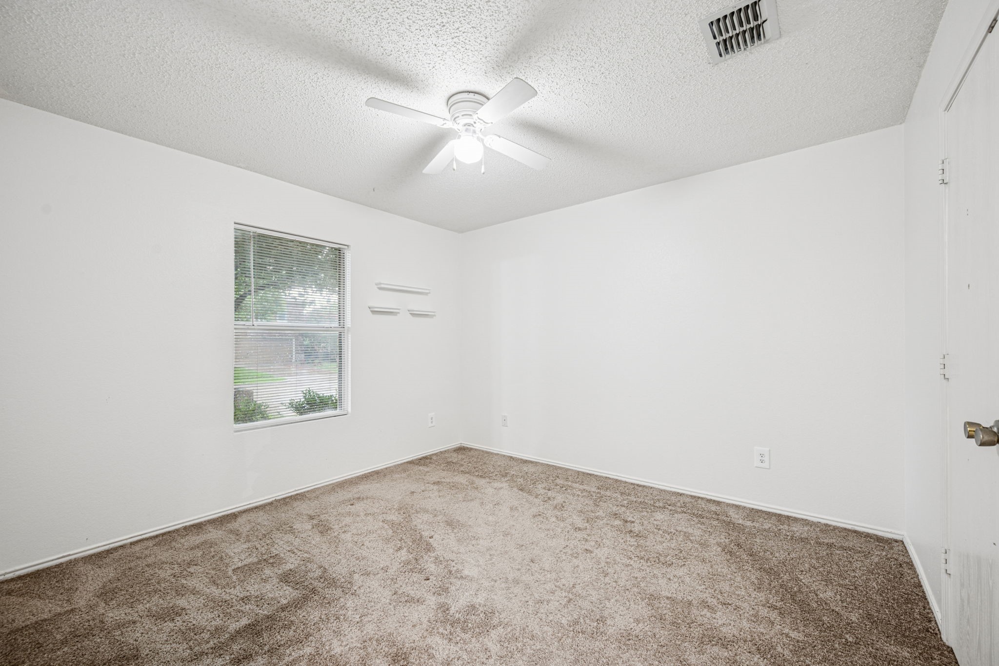 613 Pickwick Lane