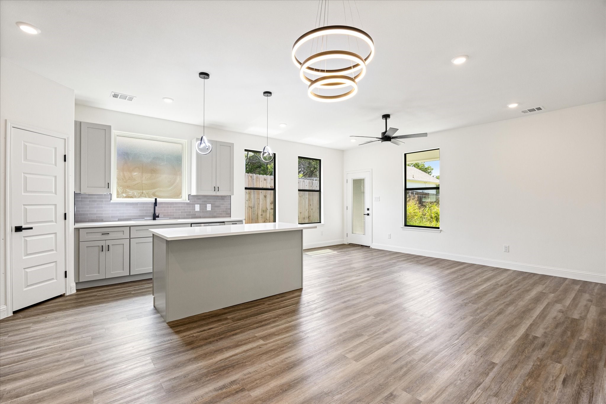 904 Ports O Call Drive