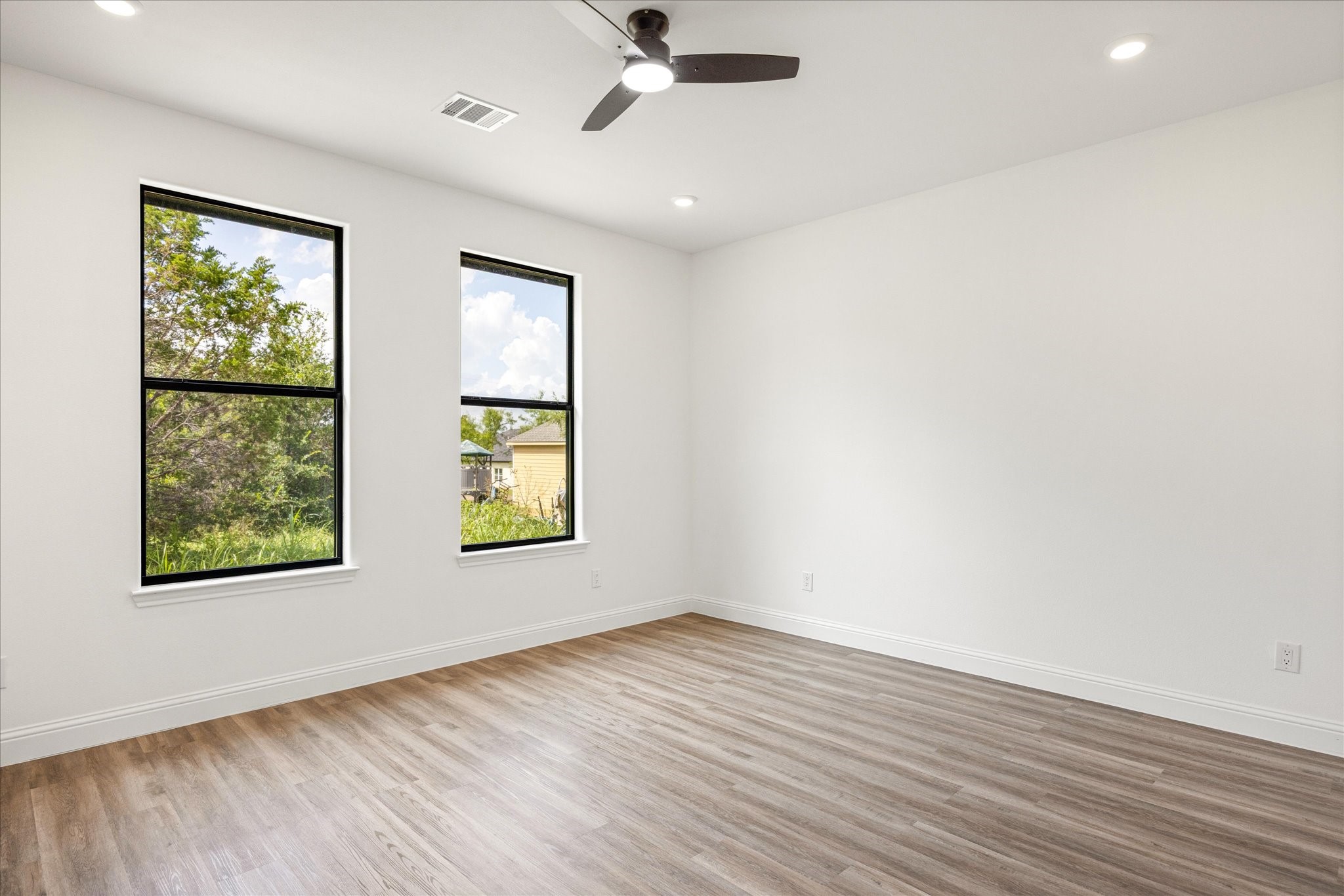 904 Ports O Call Drive