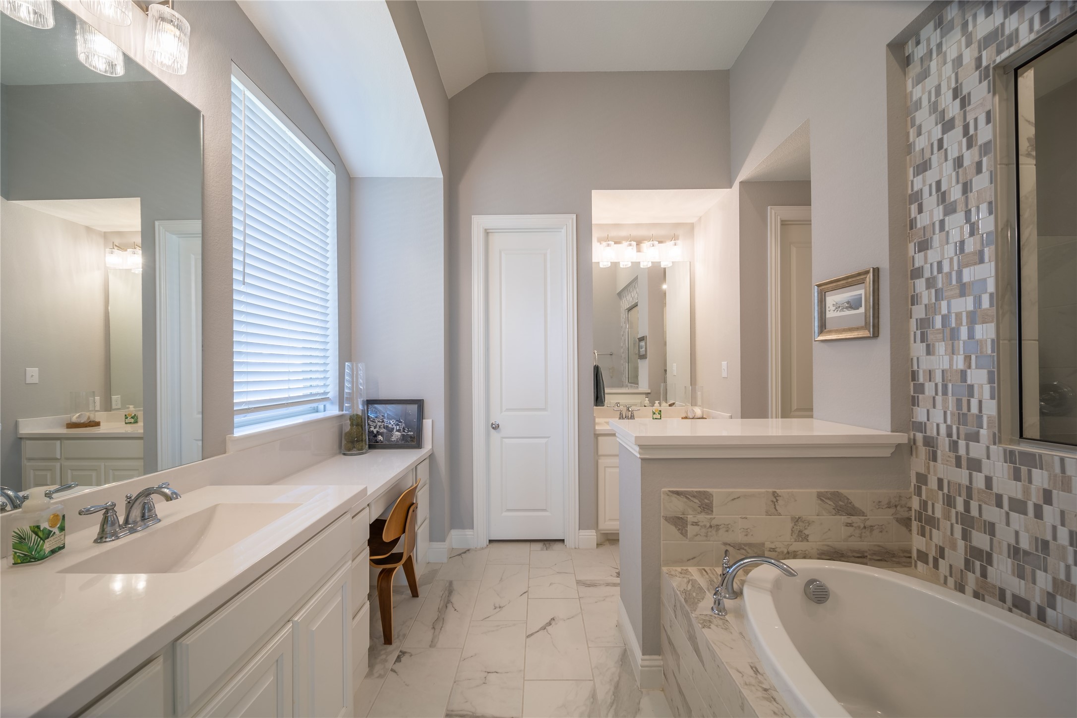 1004 Chambers Creek Cove