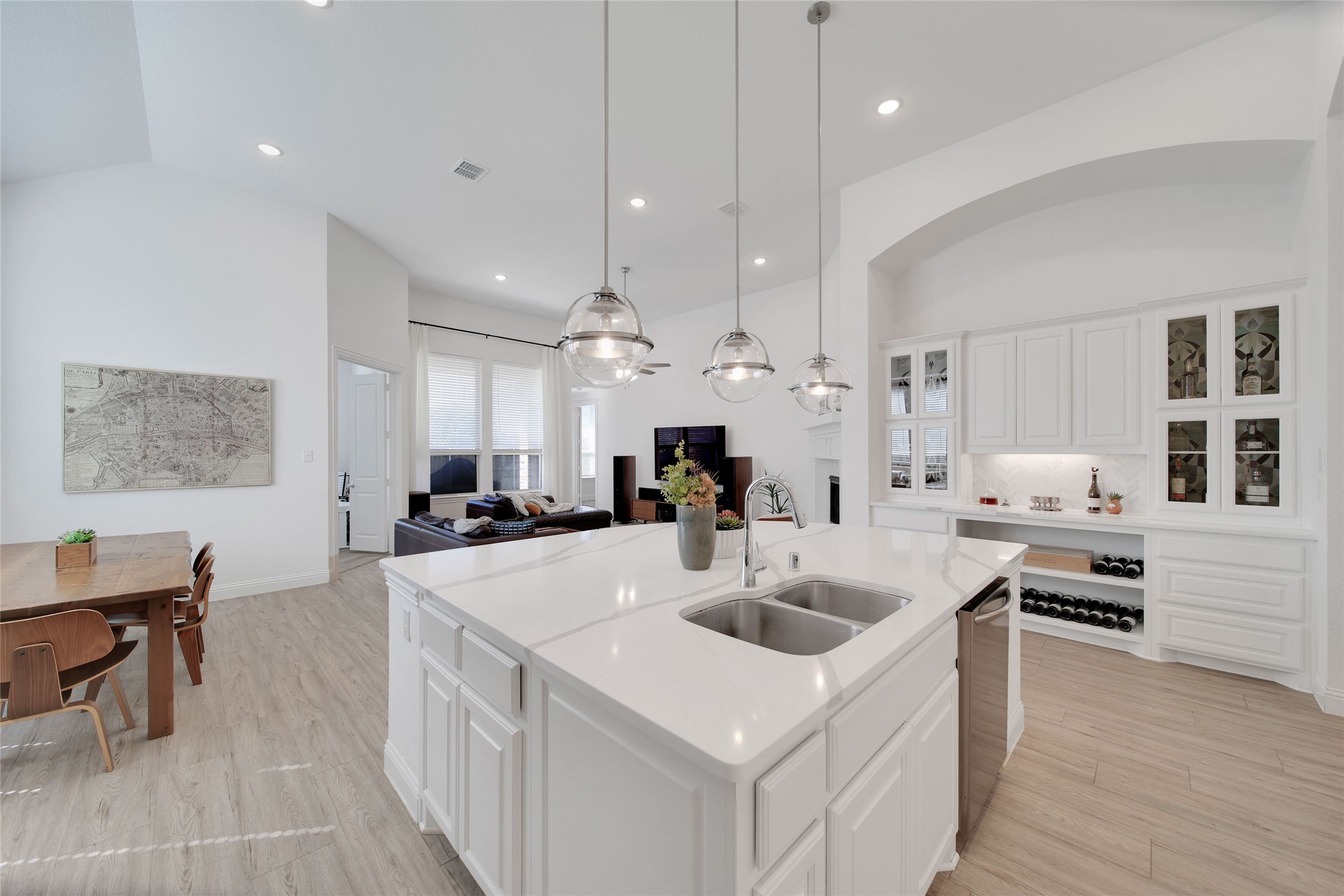 1004 Chambers Creek Cove