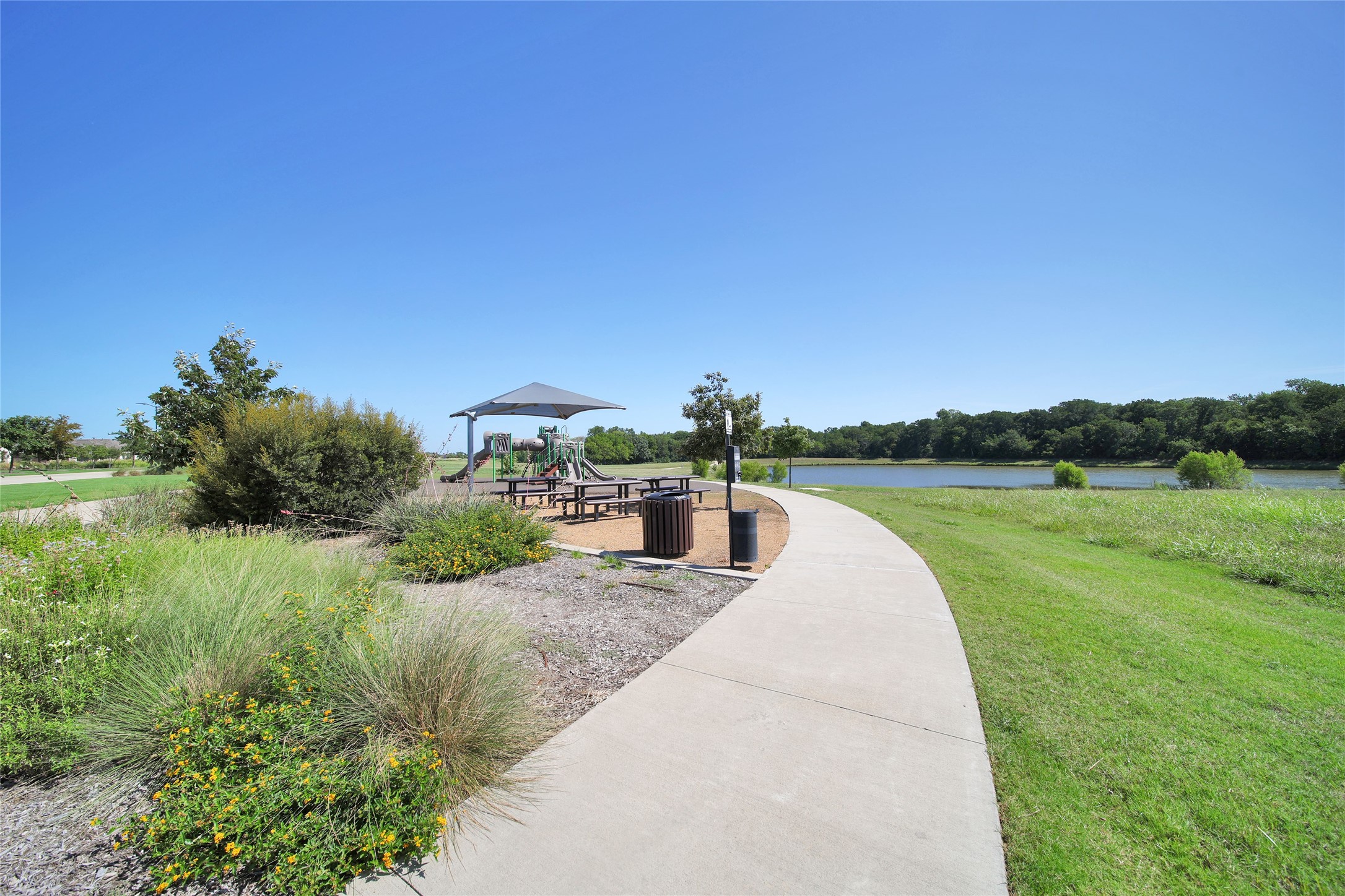 1004 Chambers Creek Cove