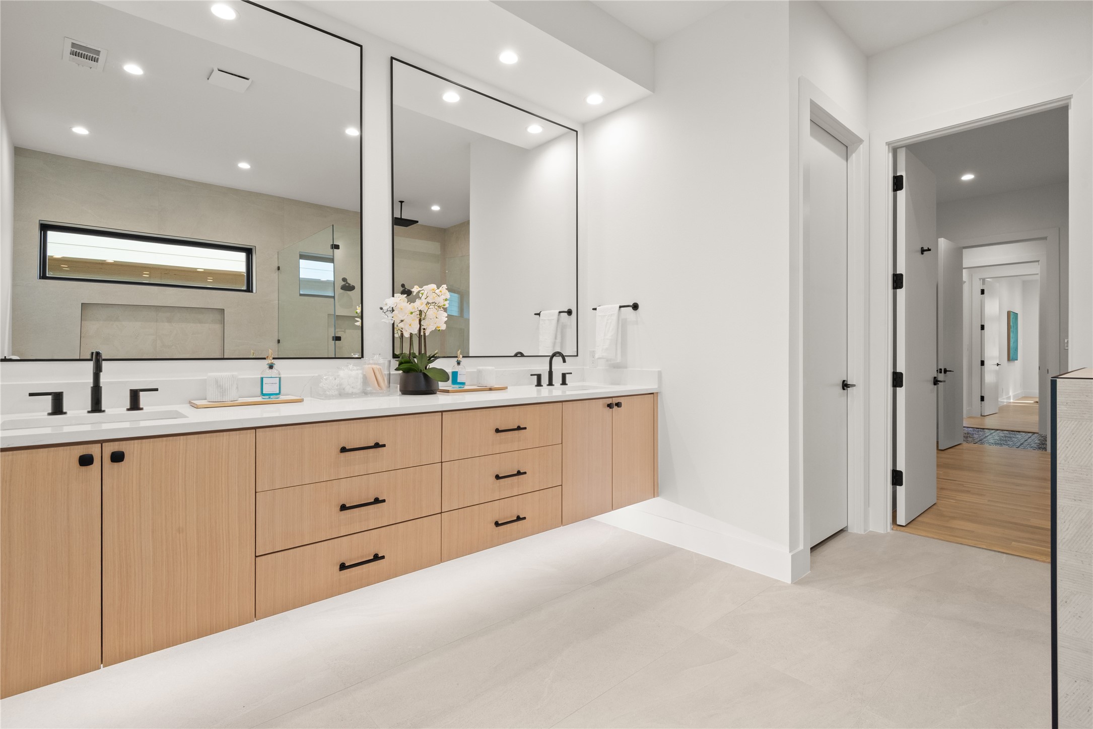 6942 Coronado Avenue