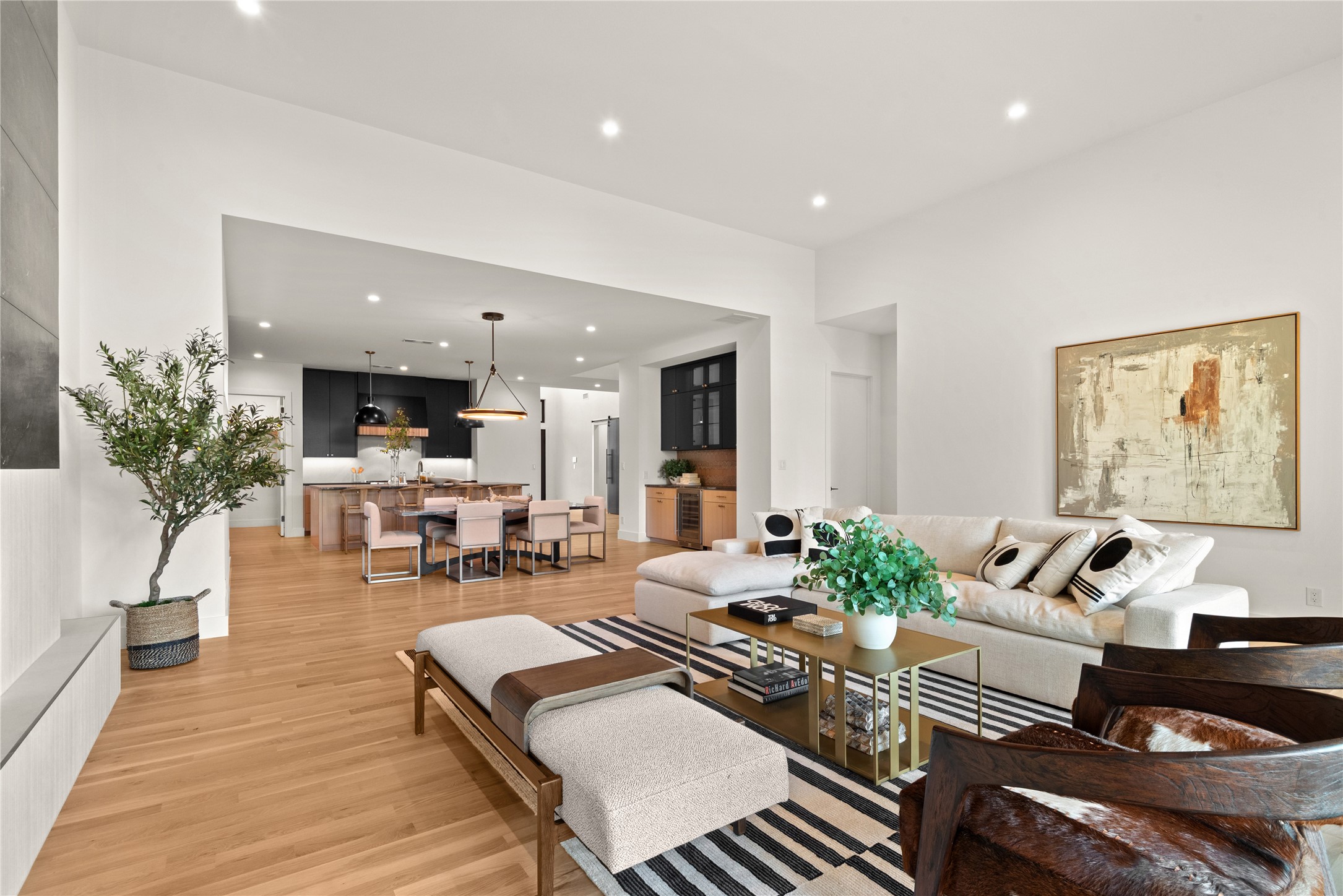 6942 Coronado Avenue