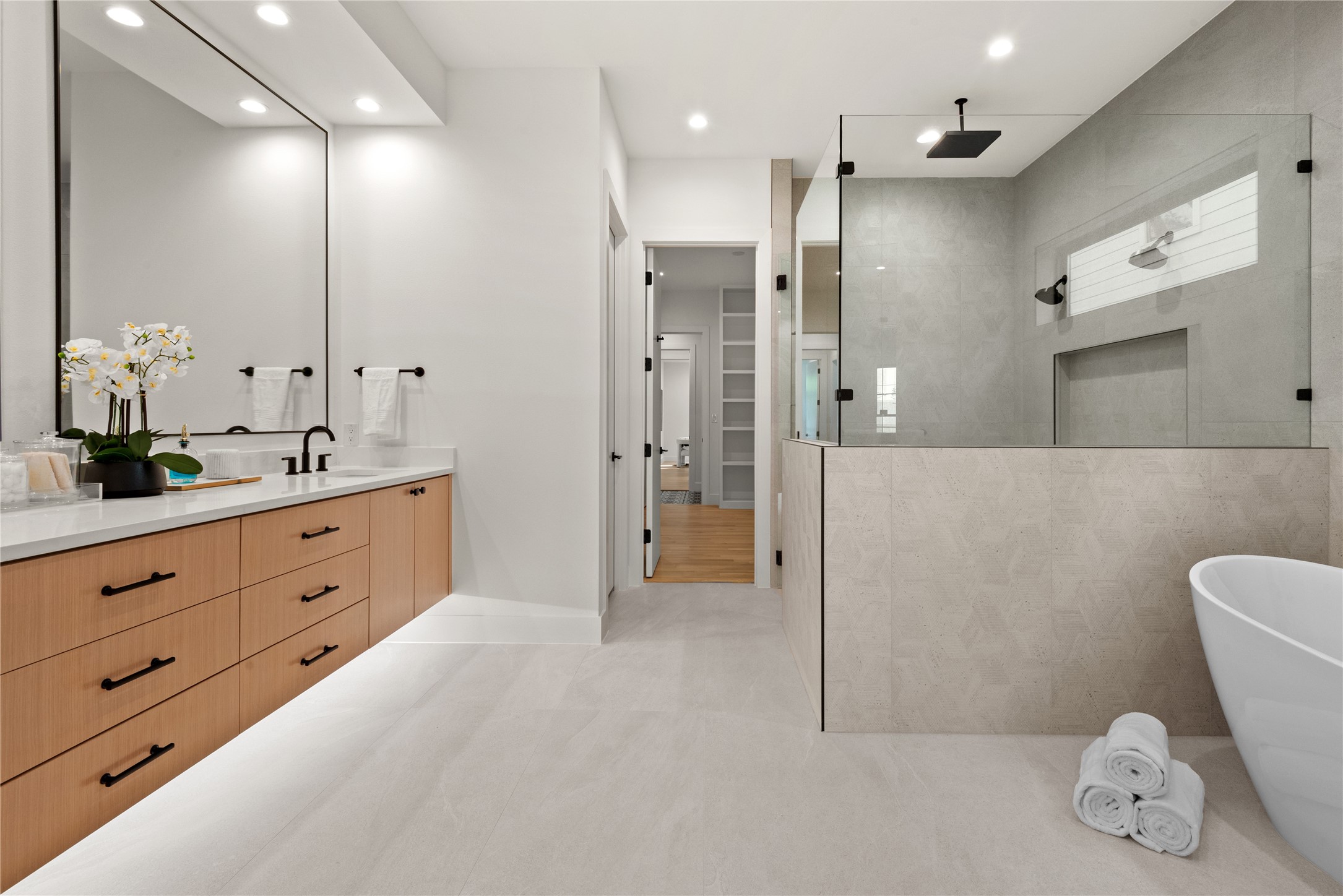 6942 Coronado Avenue