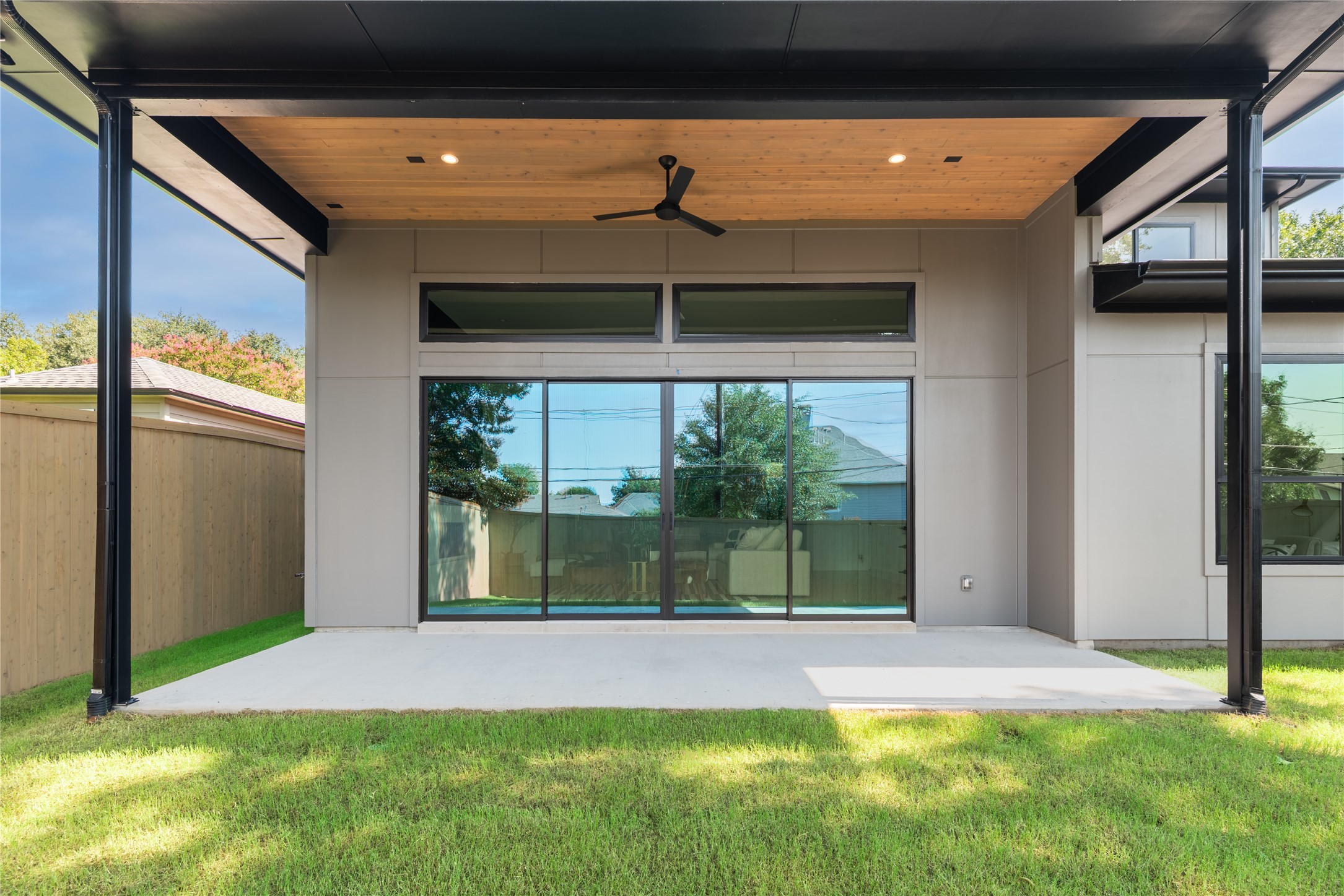 6942 Coronado Avenue