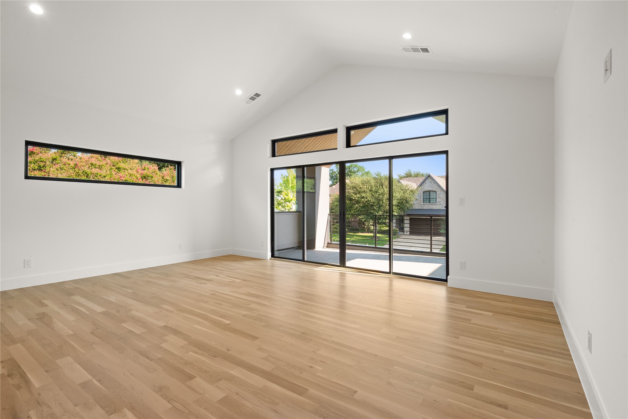 6942 Coronado Avenue