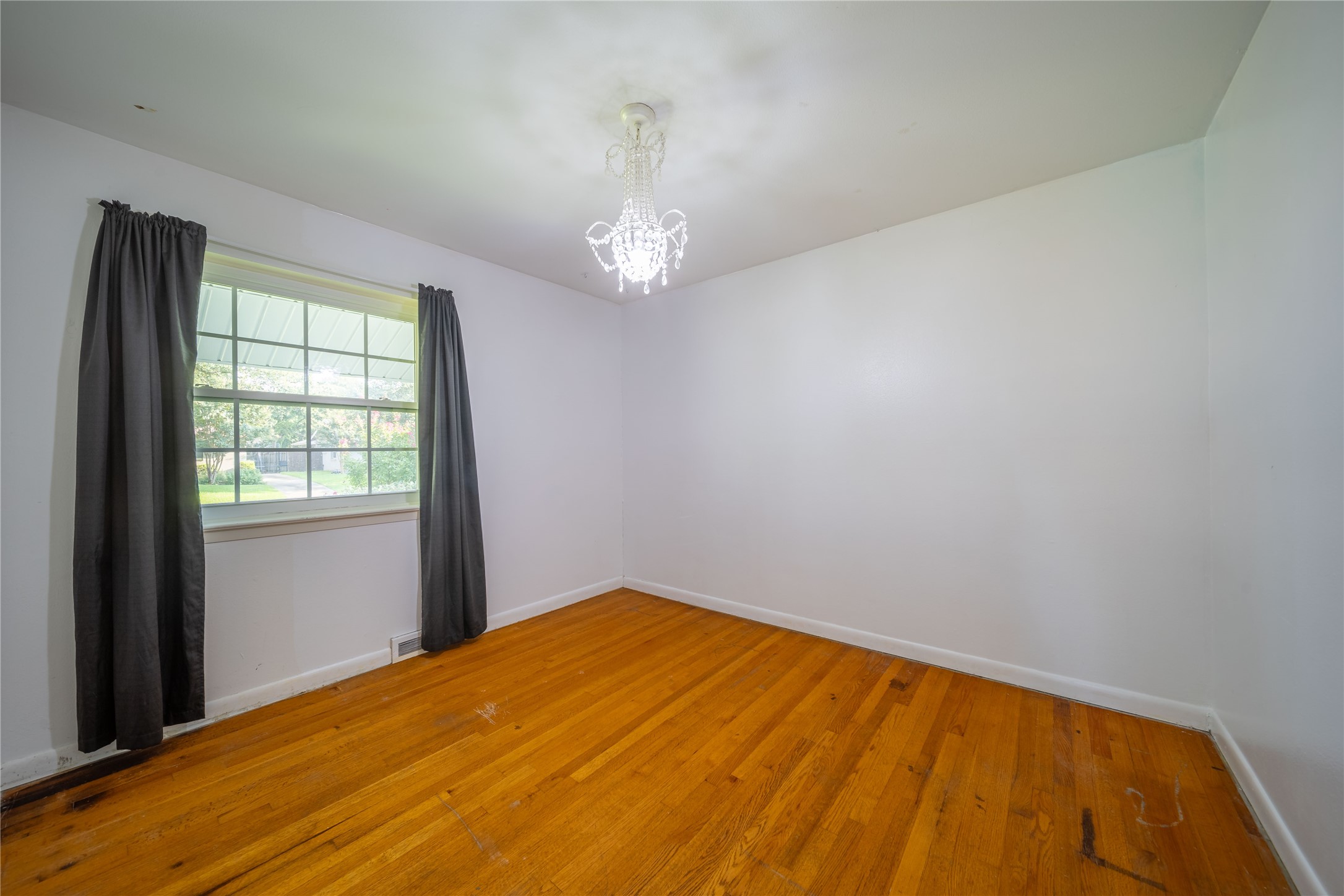 3559 Warick Drive