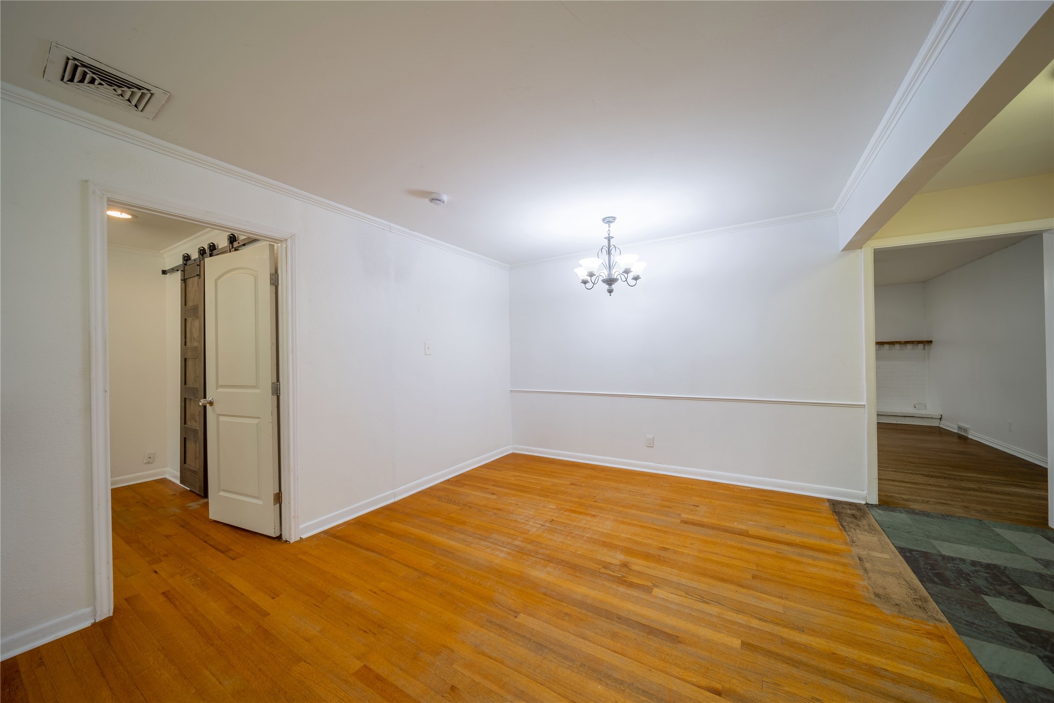 3559 Warick Drive