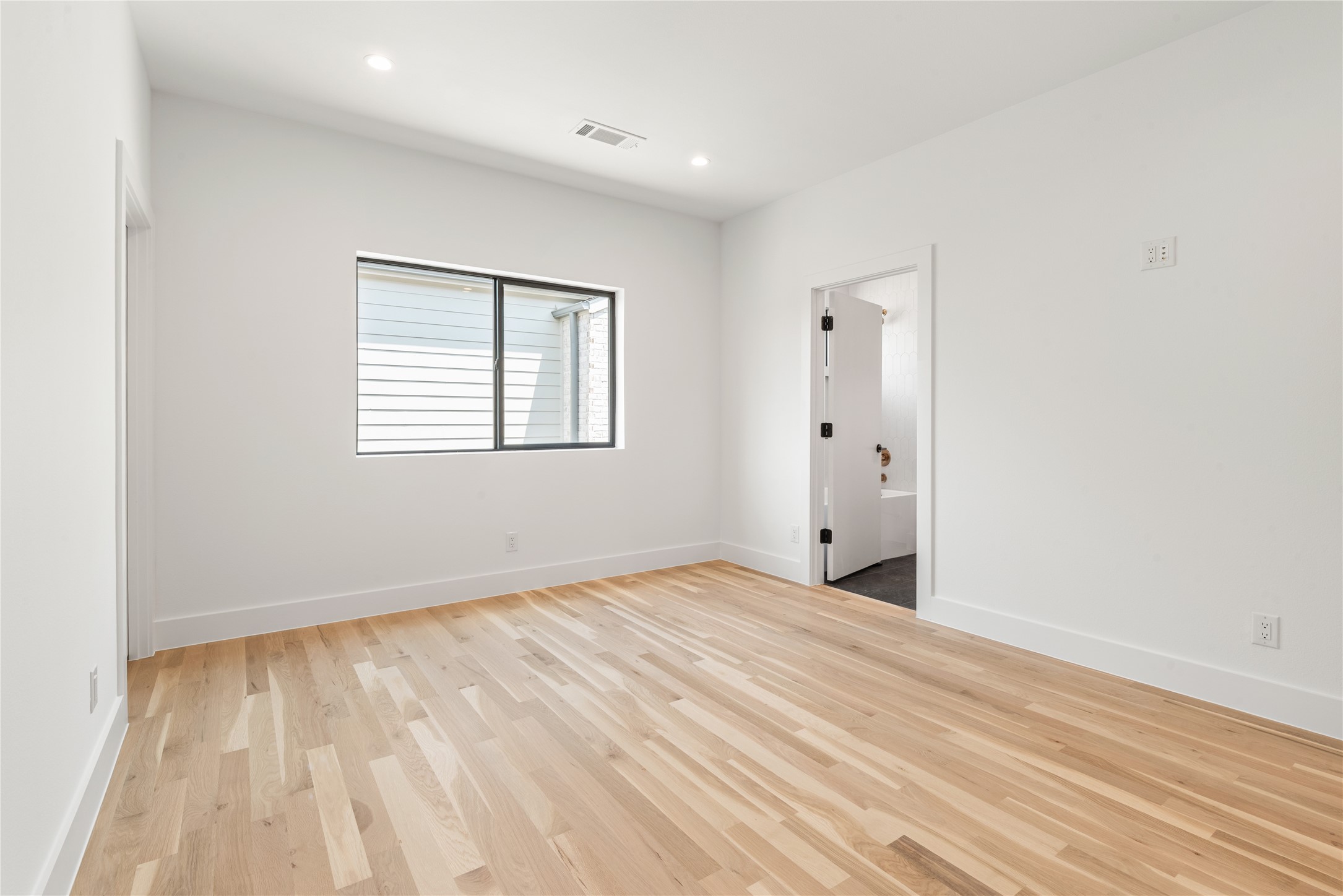 6923 Inverness Lane