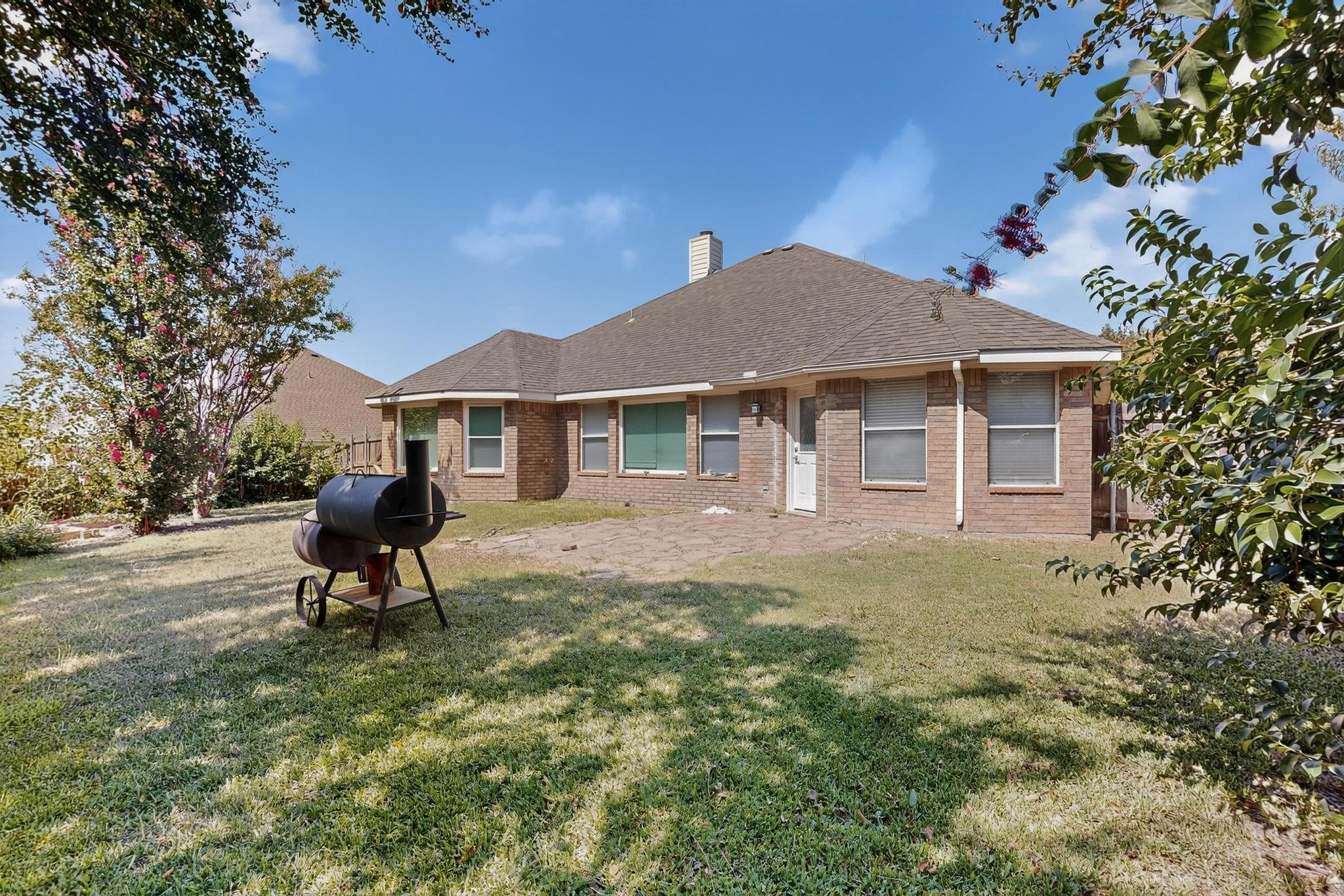 2825 Rosewood Boulevard