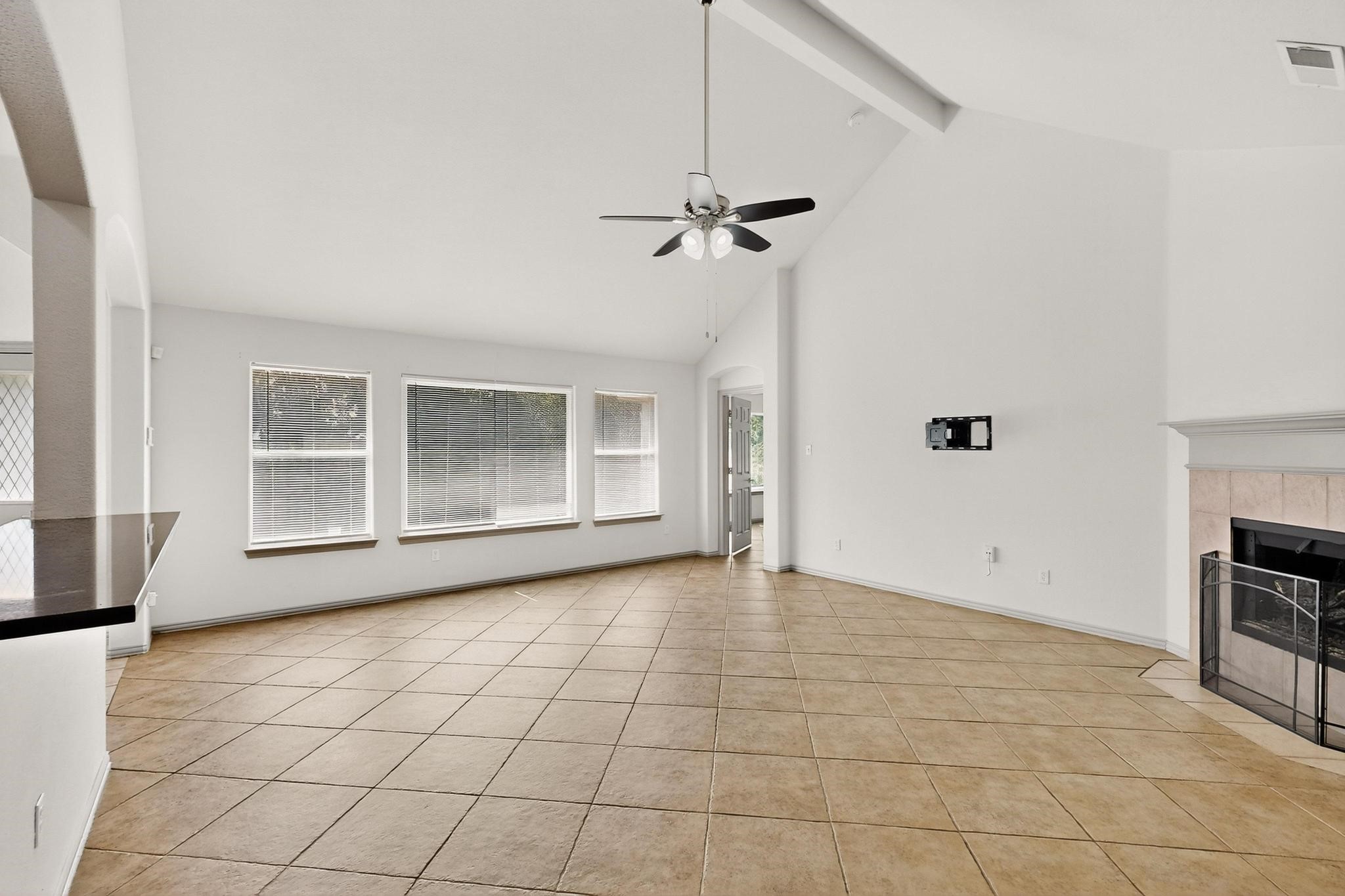 2825 Rosewood Boulevard