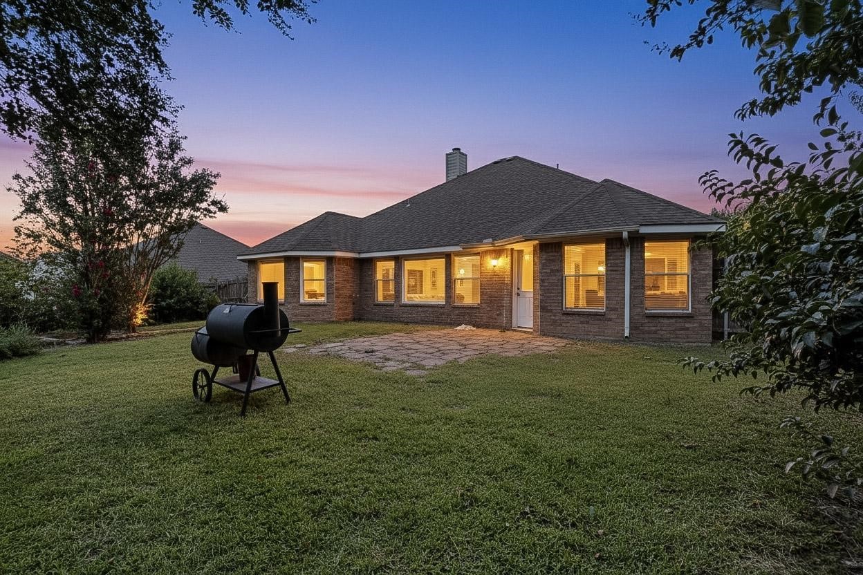 2825 Rosewood Boulevard