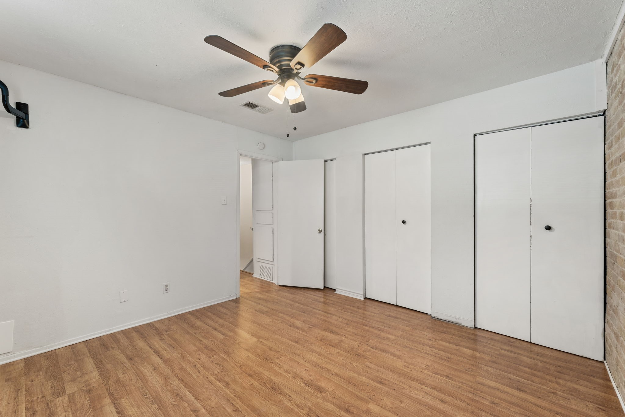 2107 Via Balboa