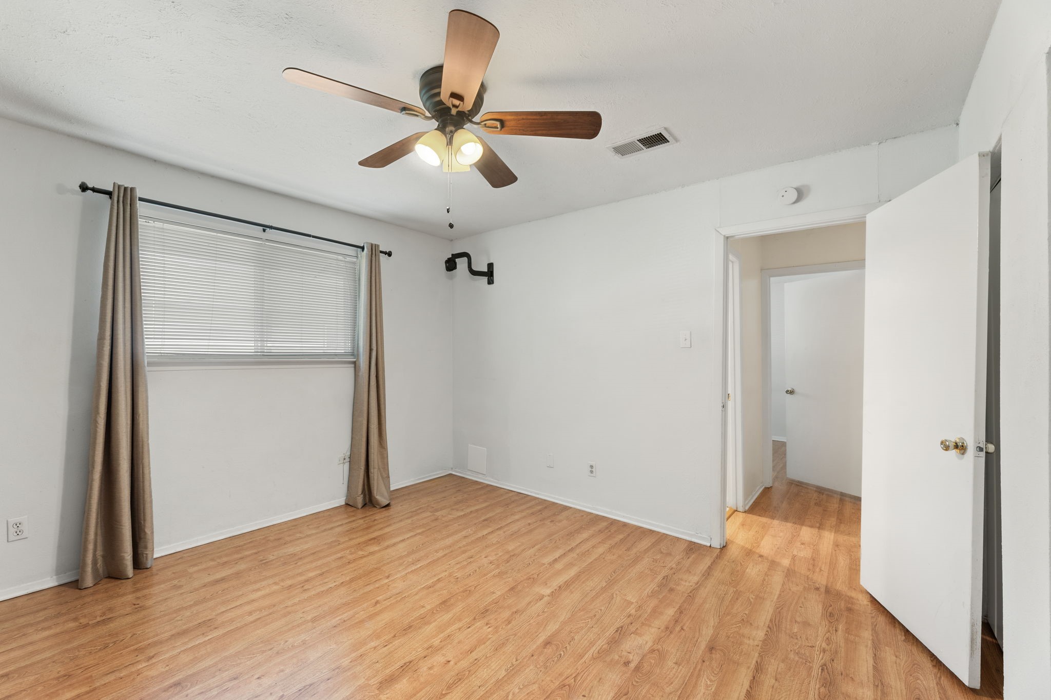 2107 Via Balboa