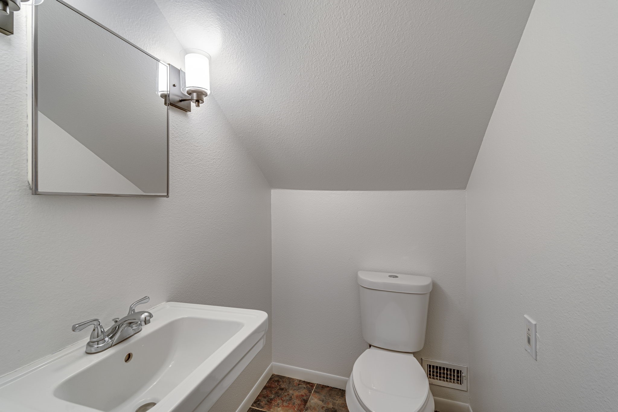 7163 County Road 573