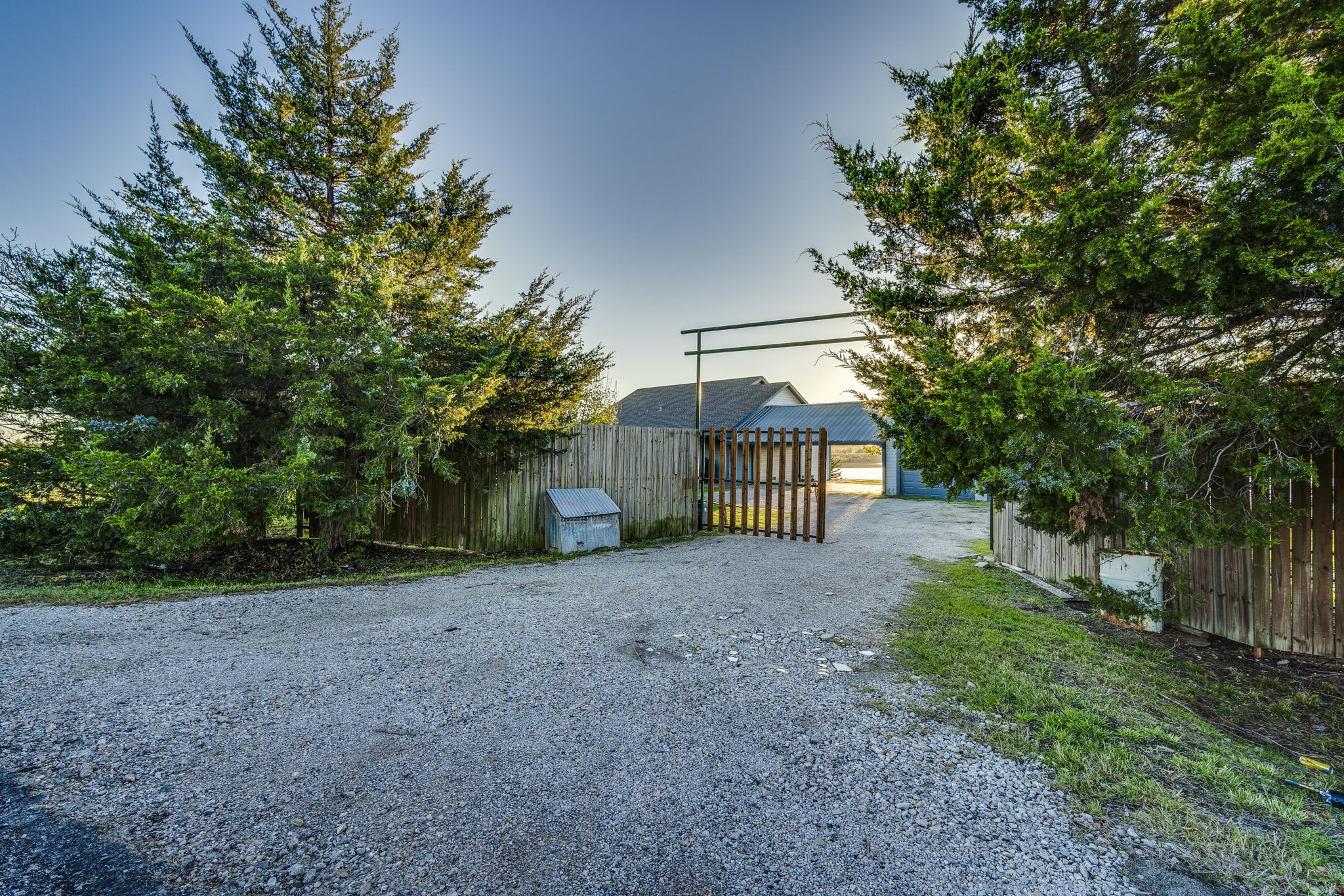 7163 County Road 573