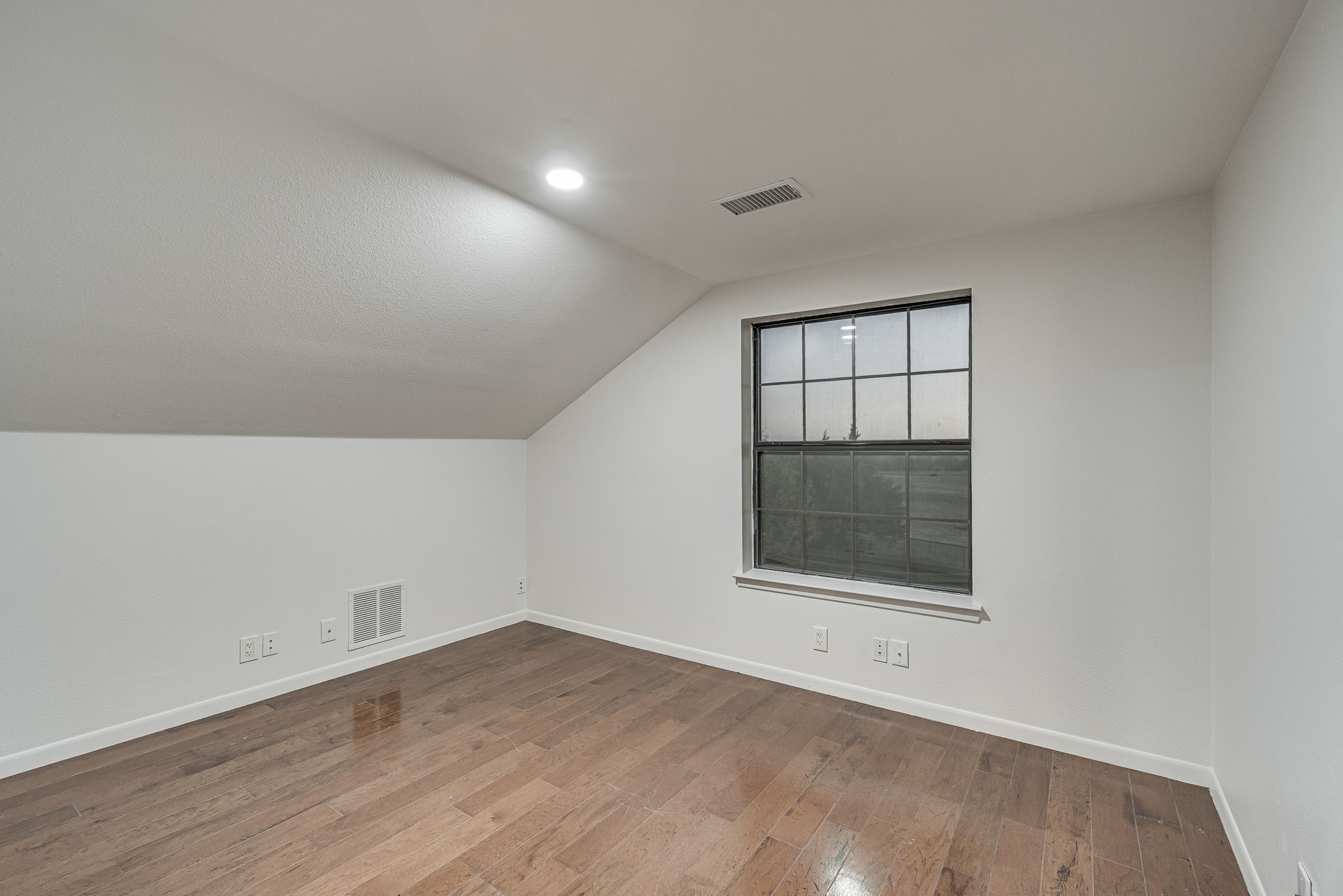 7163 County Road 573