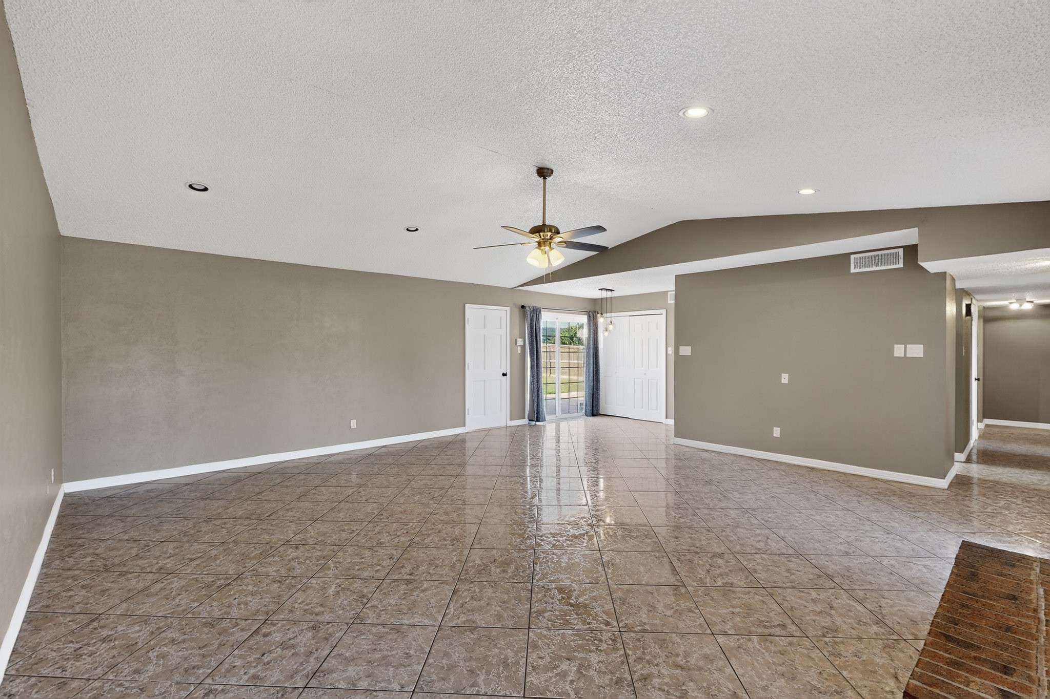 2700 Winding Creek Drive