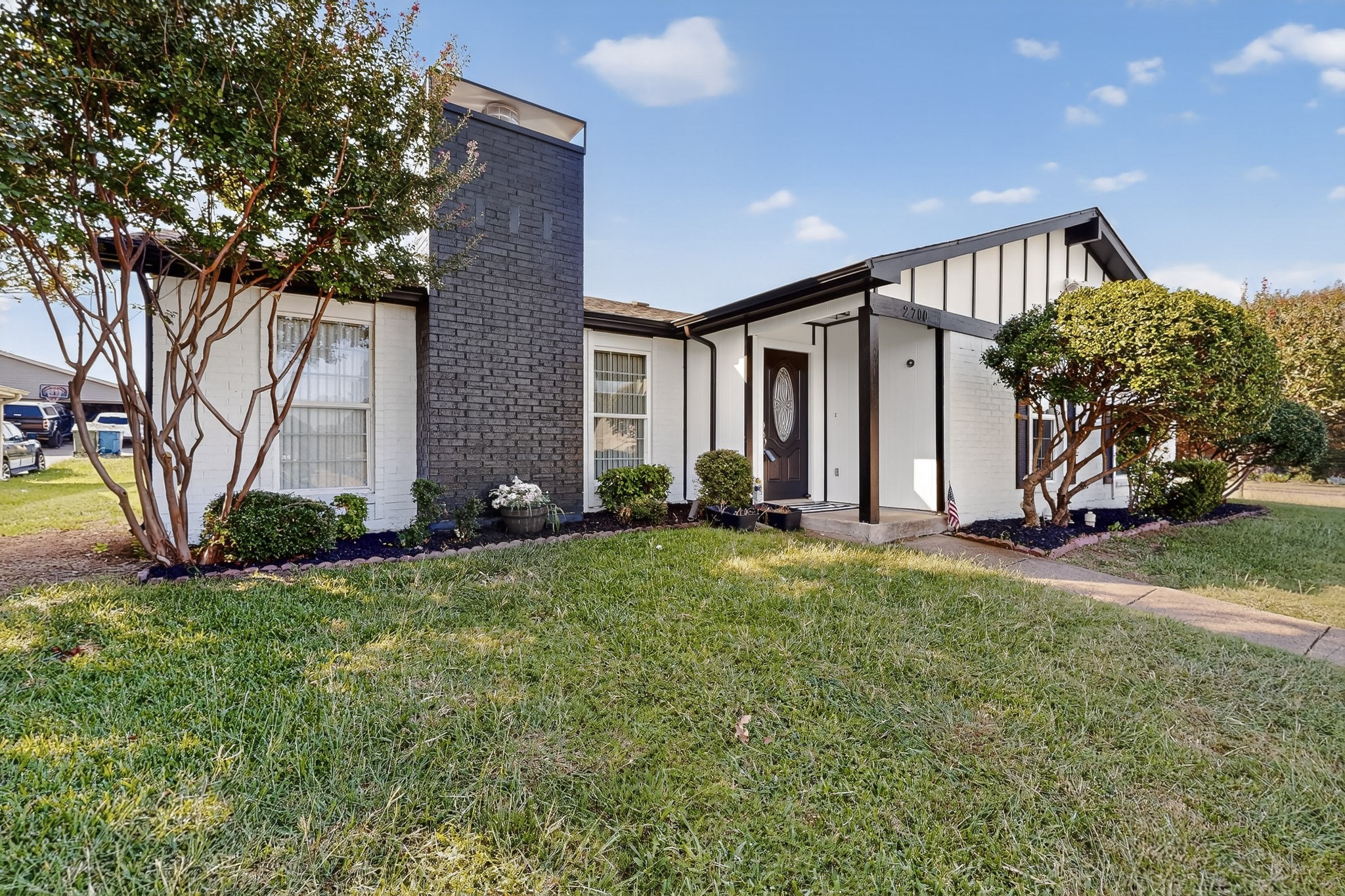 2700 Winding Creek Drive