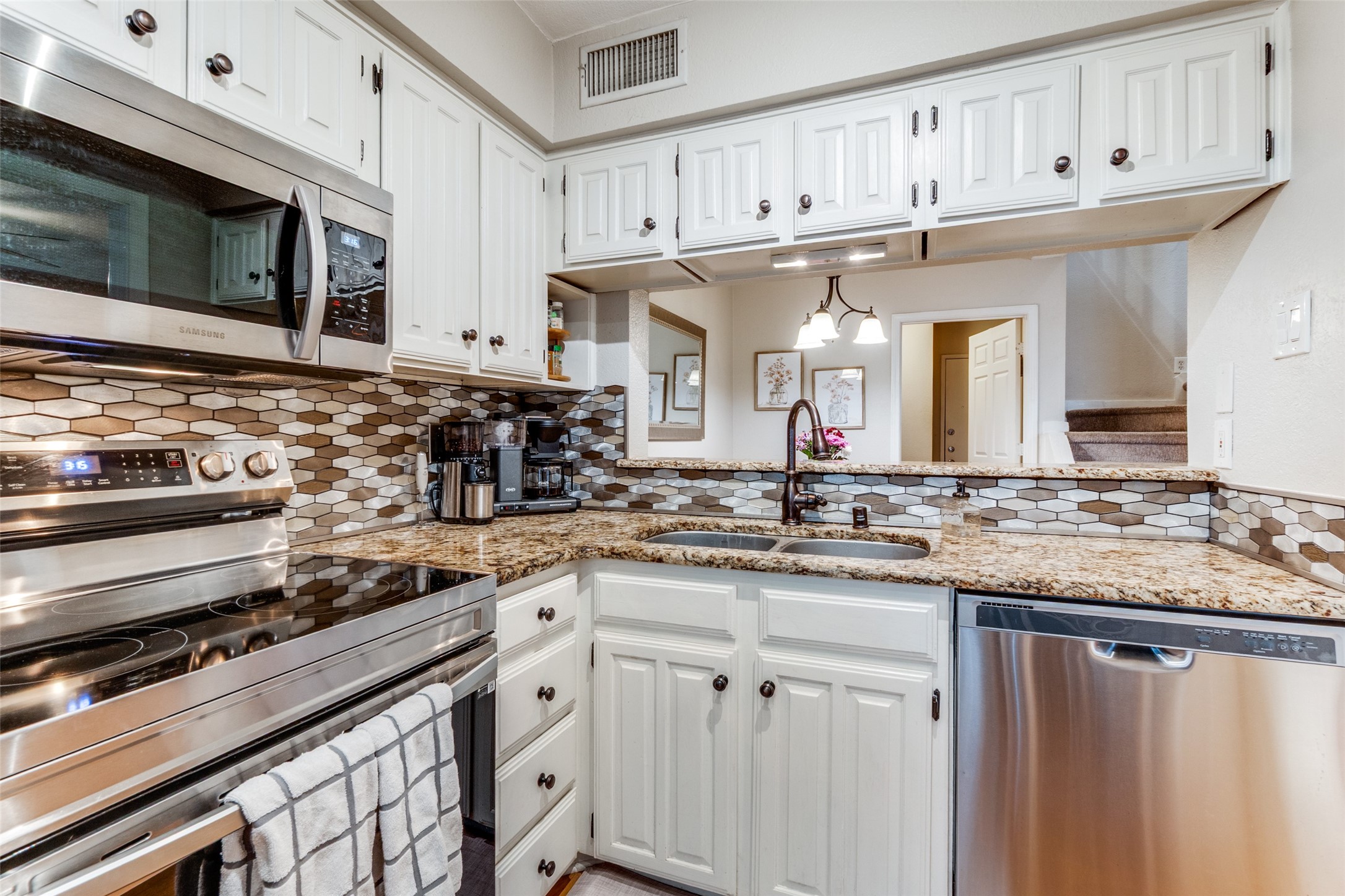 5200 Martel Avenue 23B