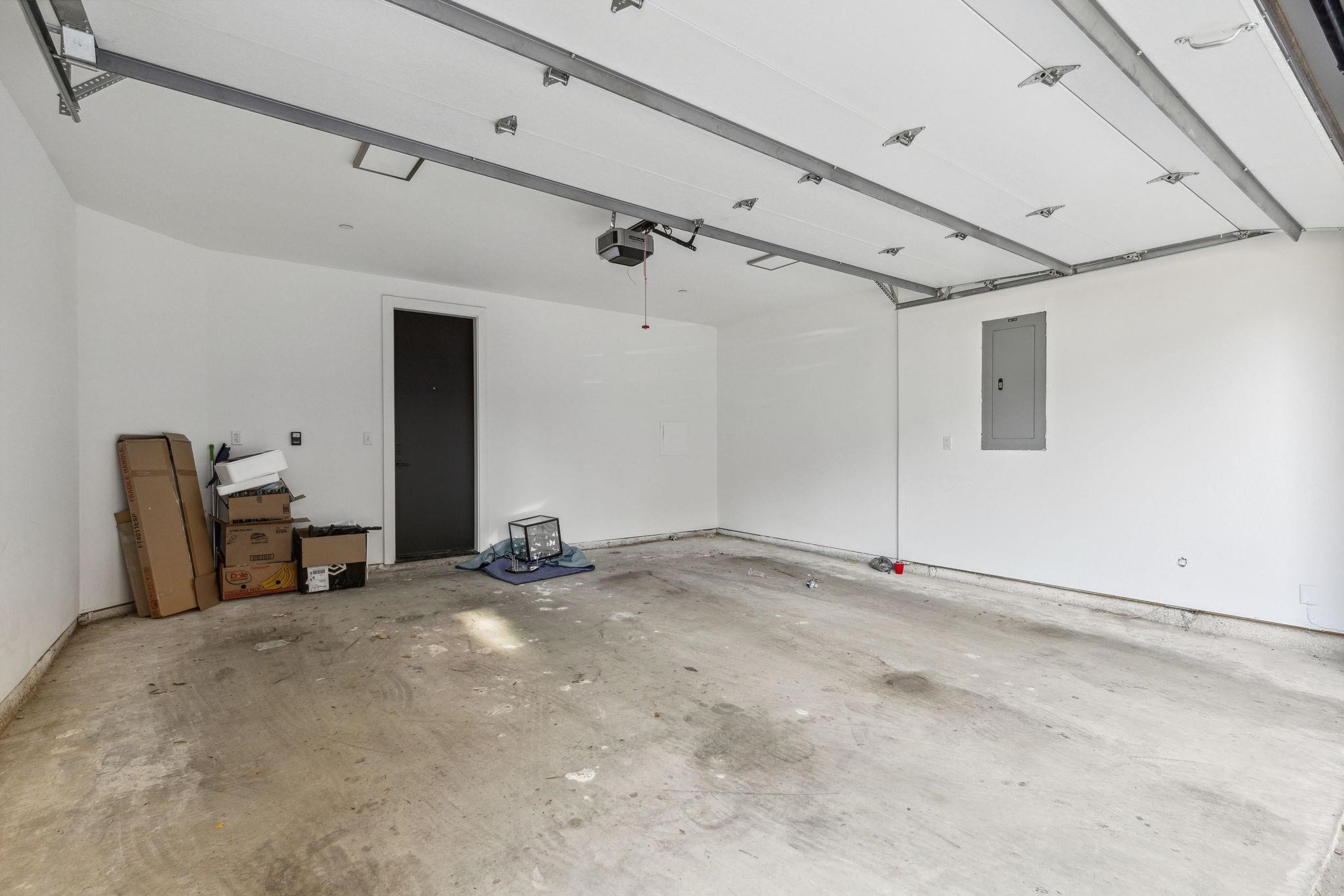 2916 Hawthorne Avenue 101