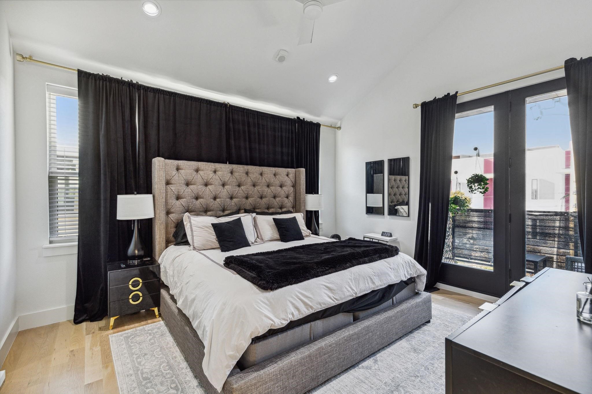 2916 Hawthorne Avenue 101