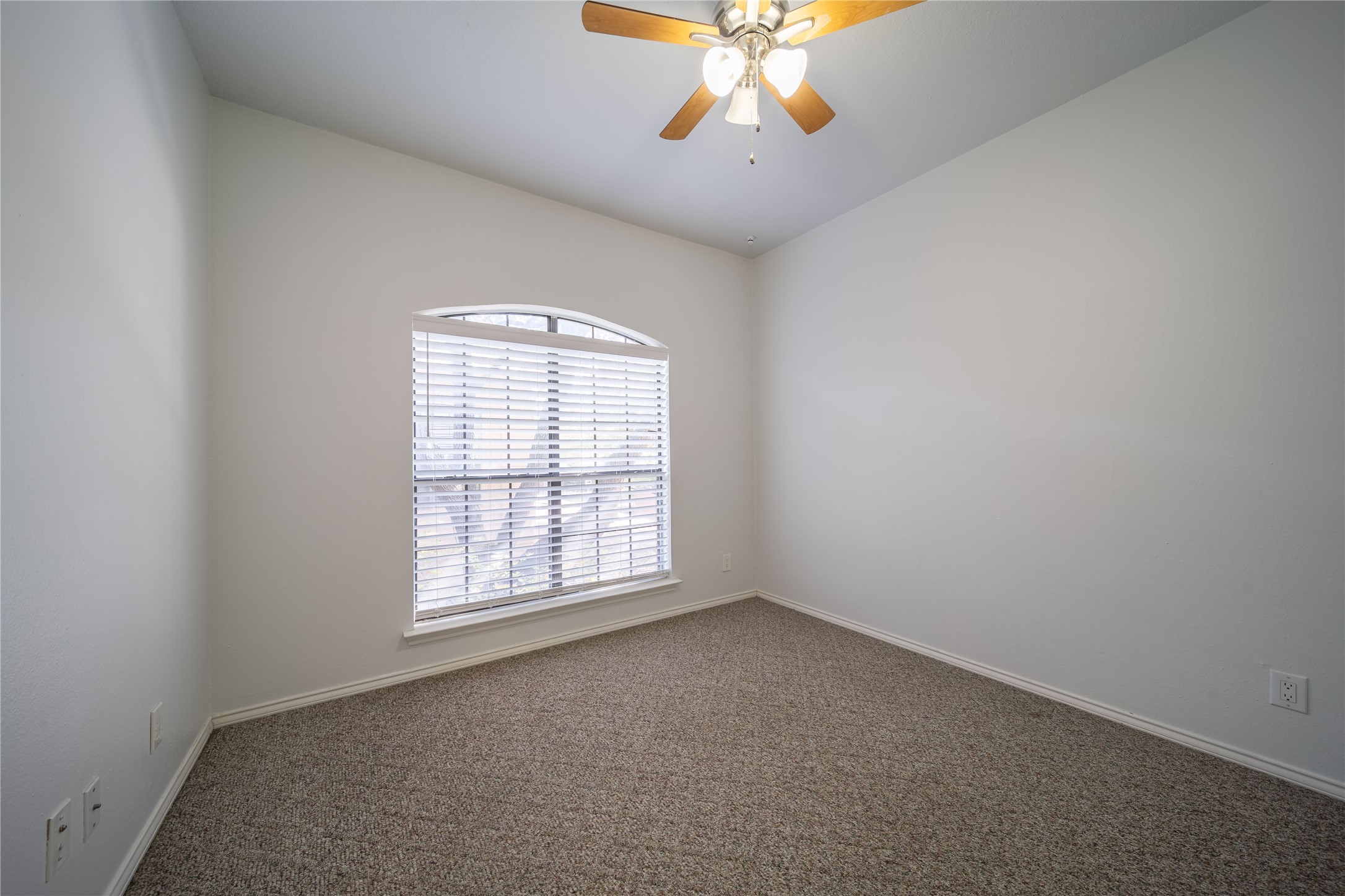 4307 Gilbert Avenue 110