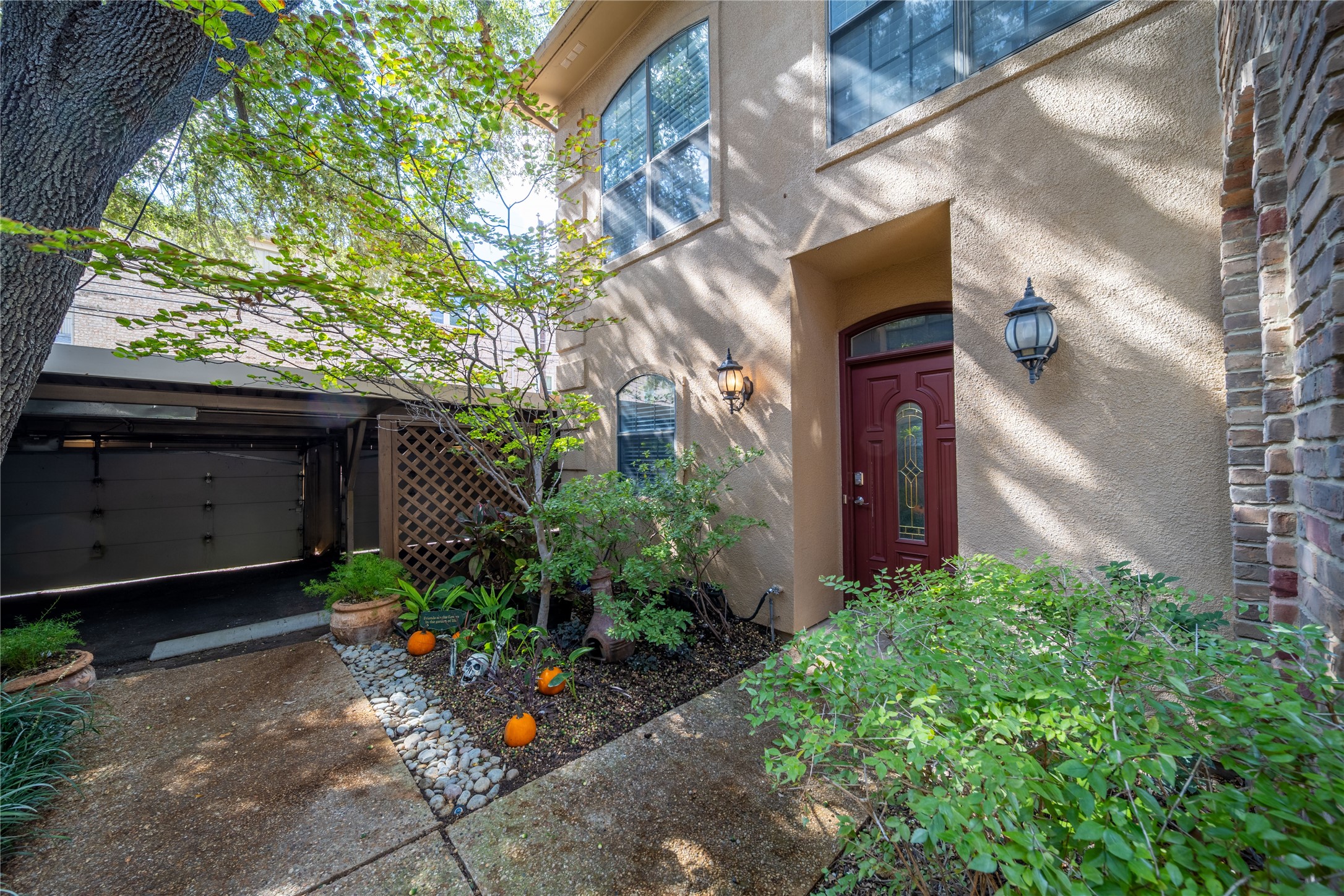 4307 Gilbert Avenue 110