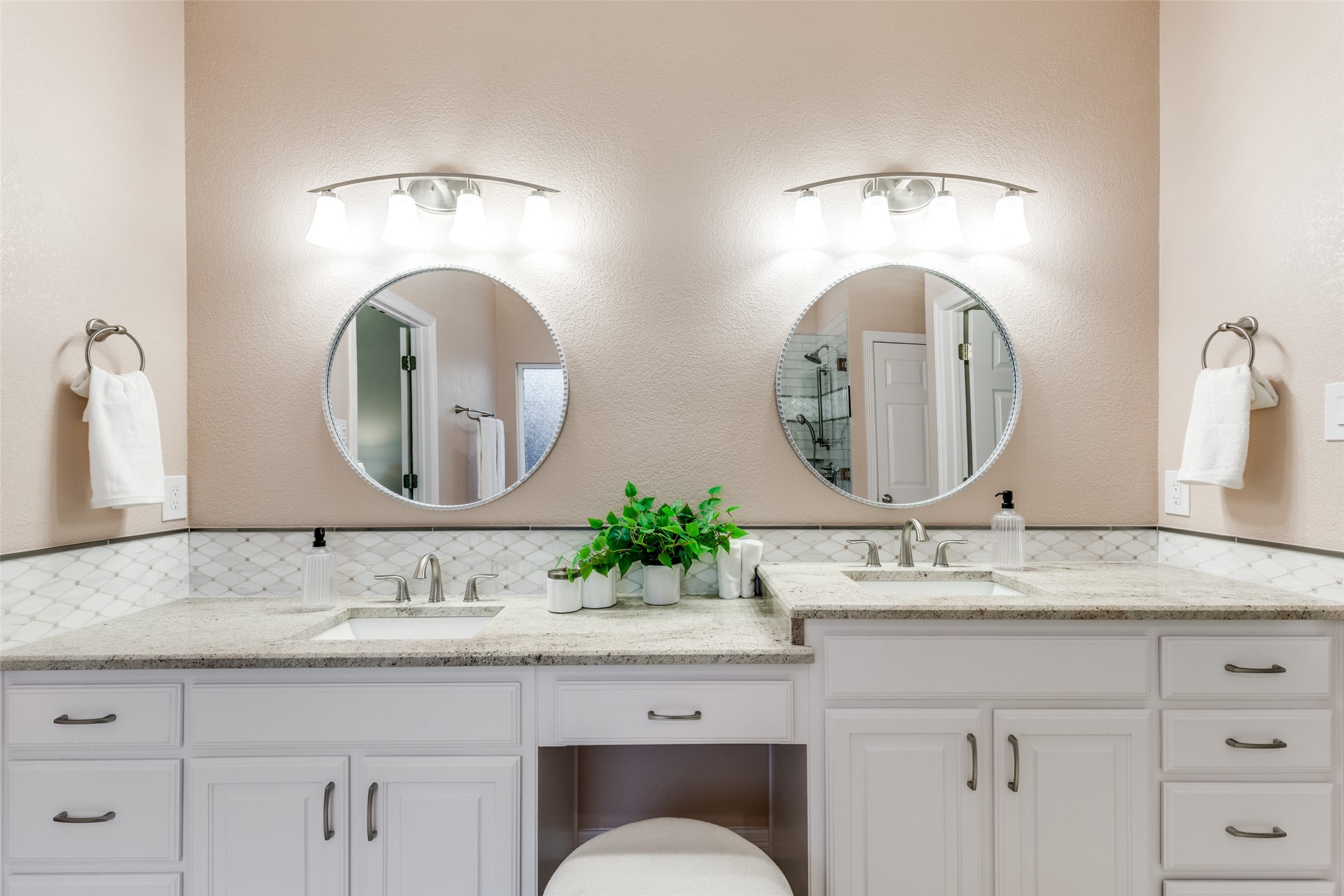 2000 San Michael Drive