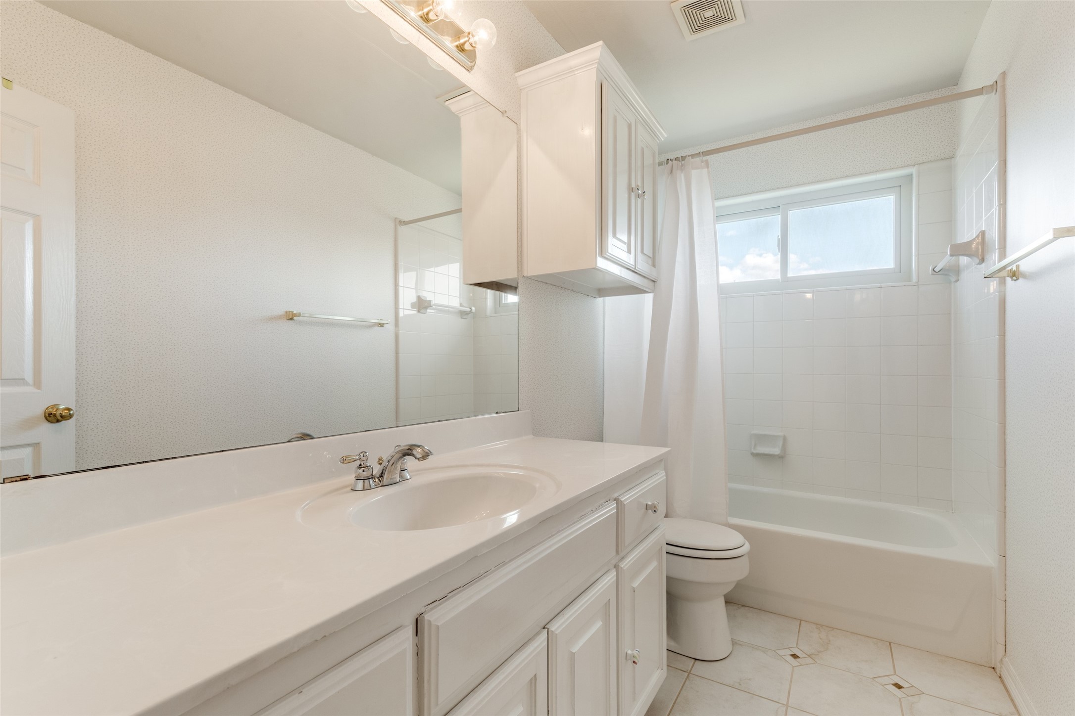 2000 San Michael Drive