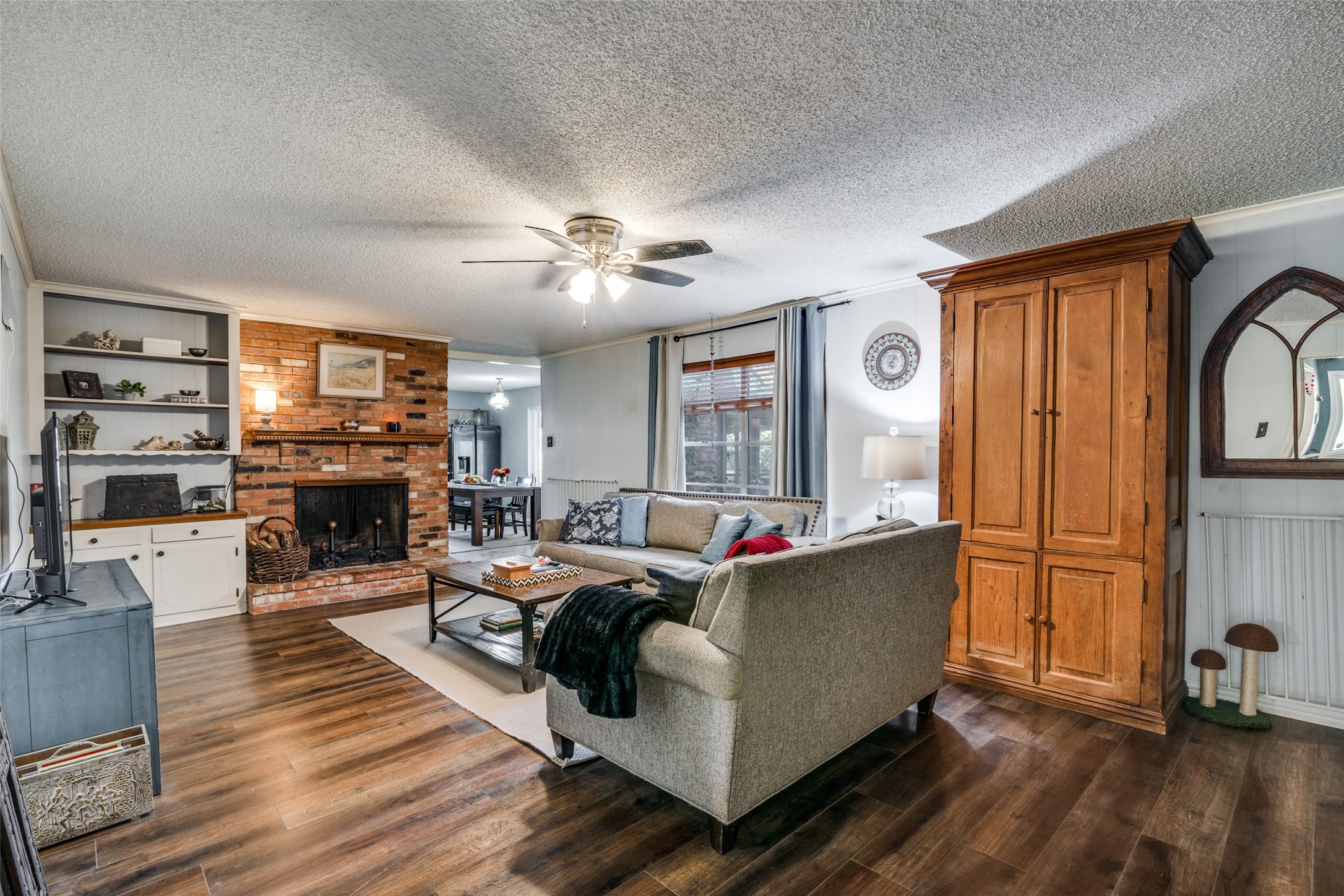 3306 Ridgedale Drive