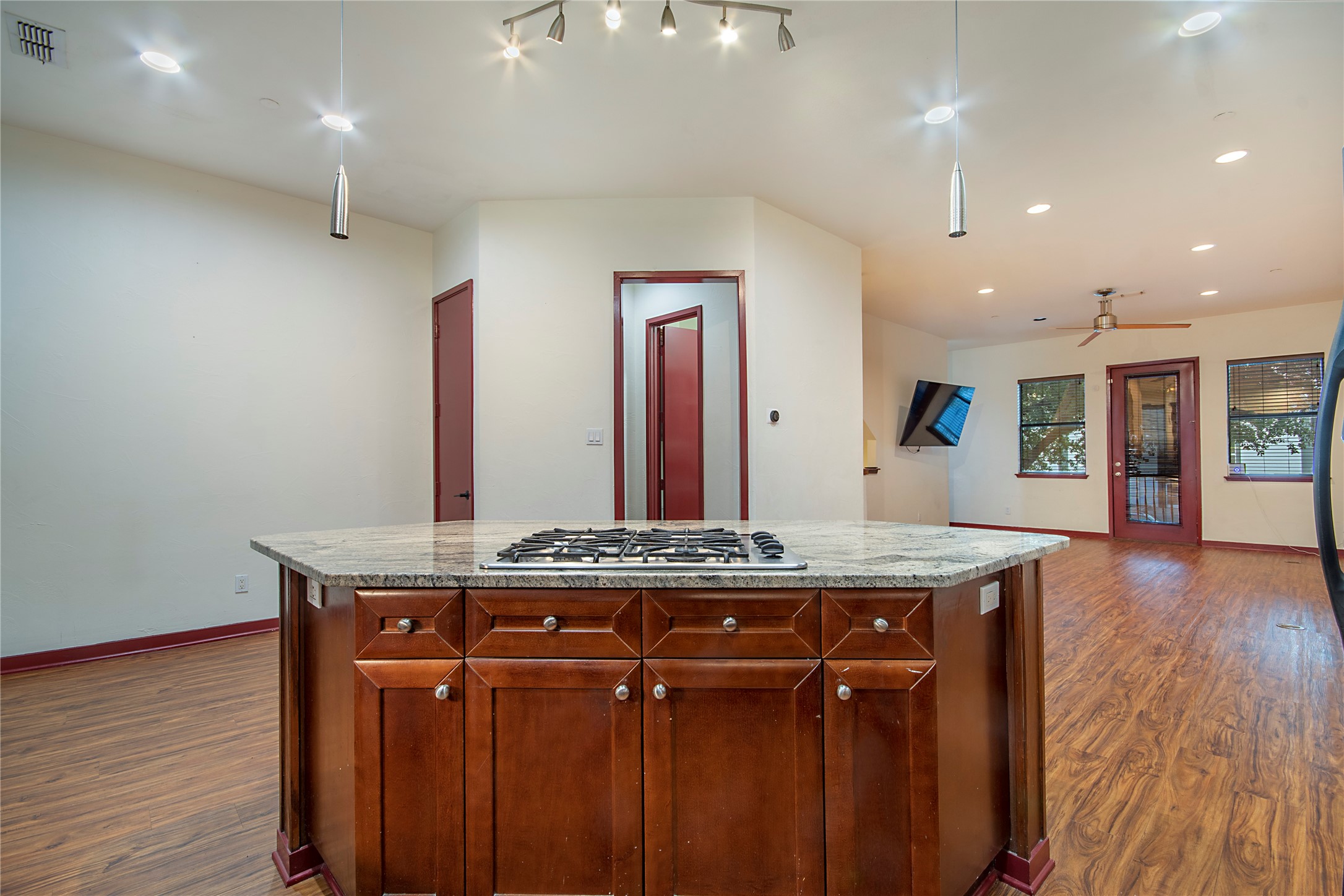 1016 Liberty Street 4