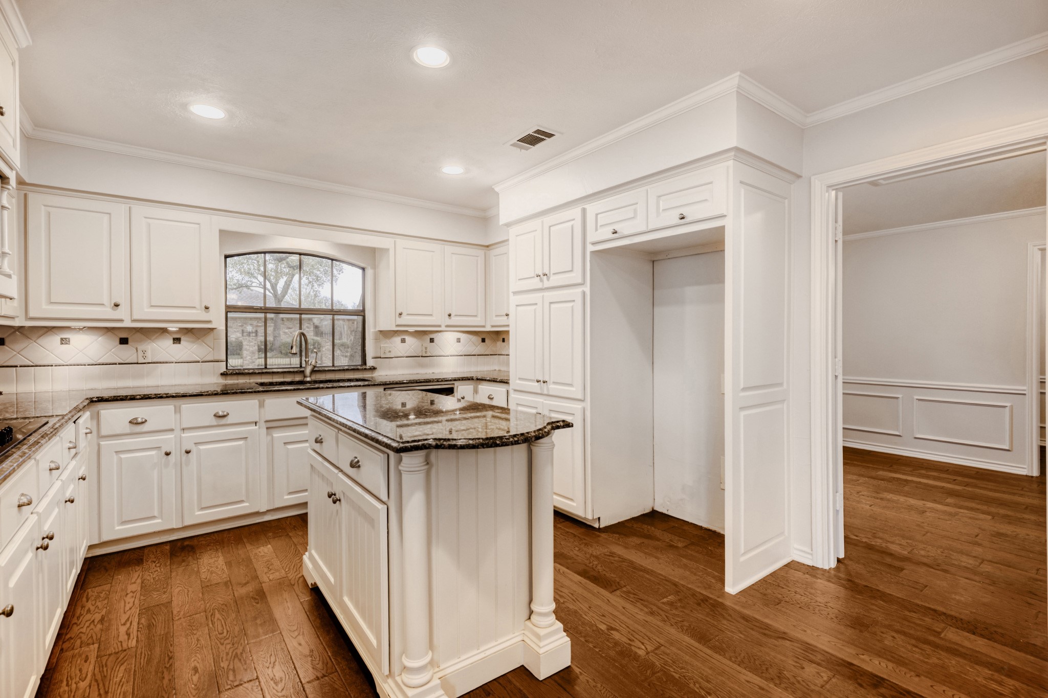 6108 Bluff Point Drive