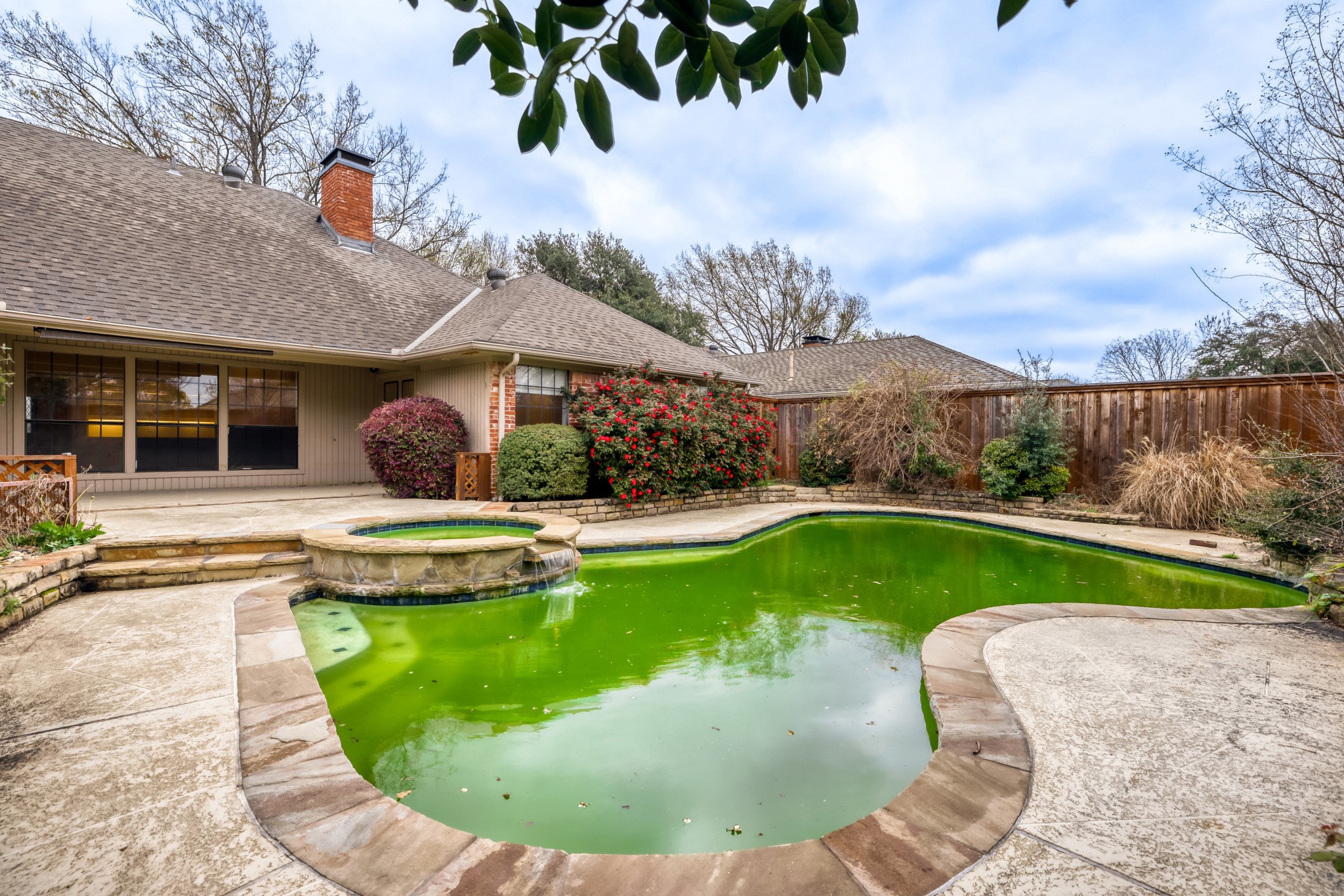 6108 Bluff Point Drive
