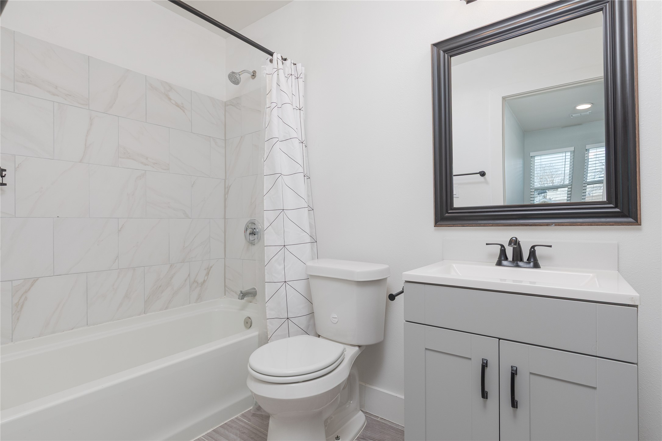 285 N Sherman Avenue