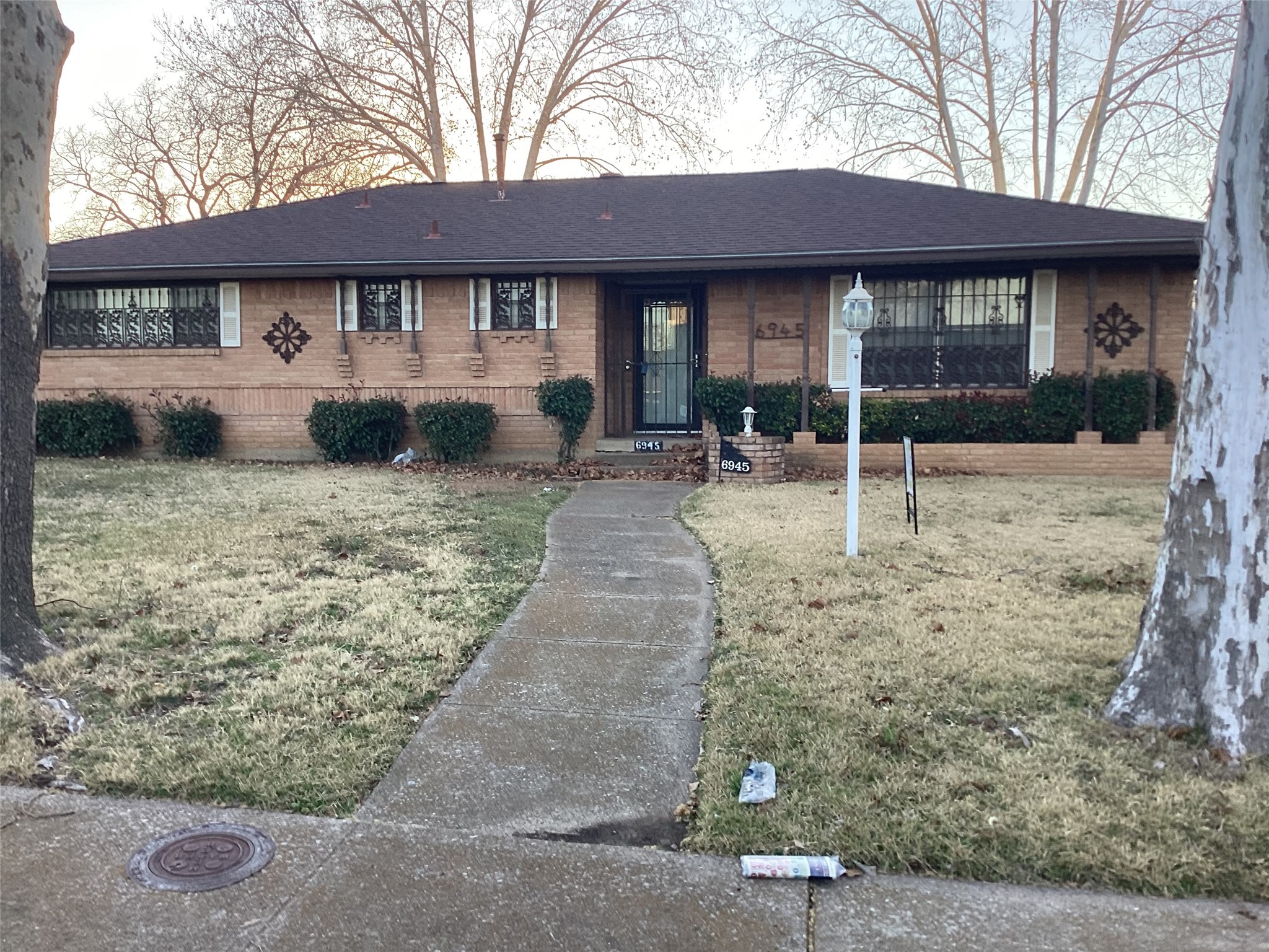 6945 Clearglen Drive