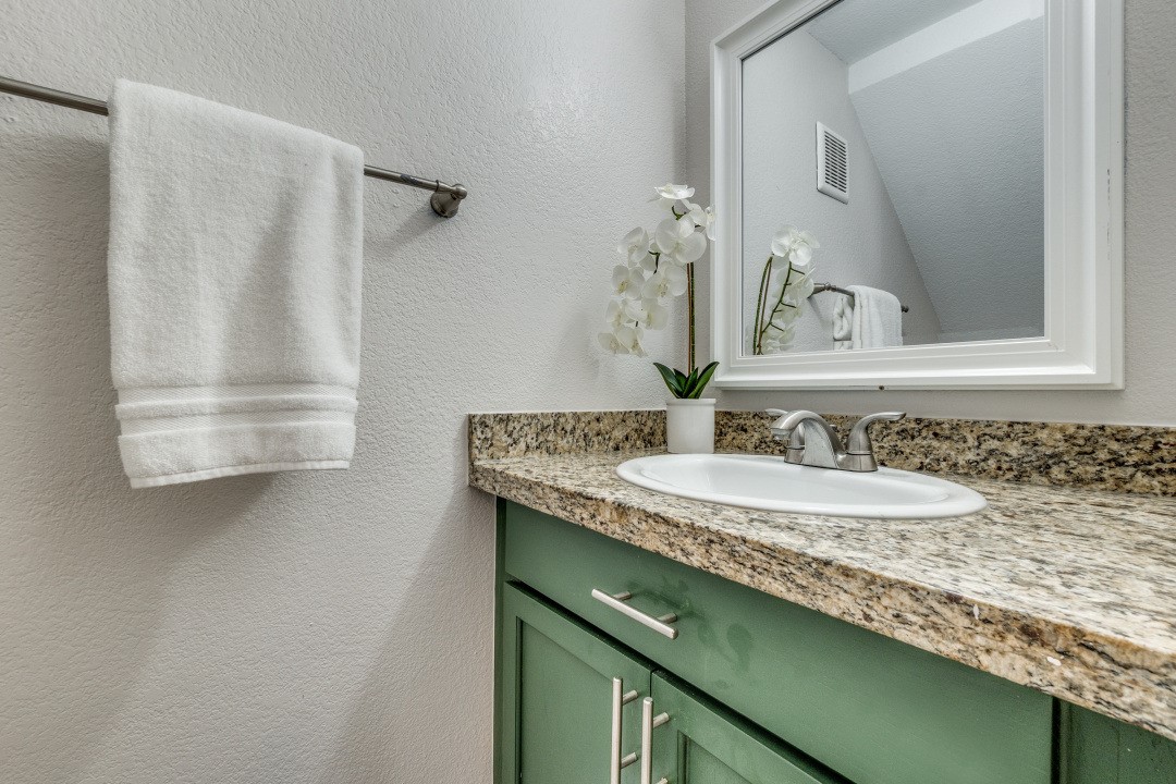 4777 Cedar Springs Road 6H