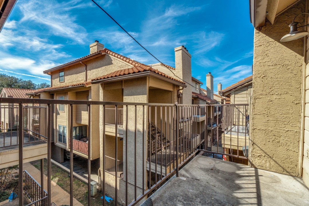 4777 Cedar Springs Road 6H